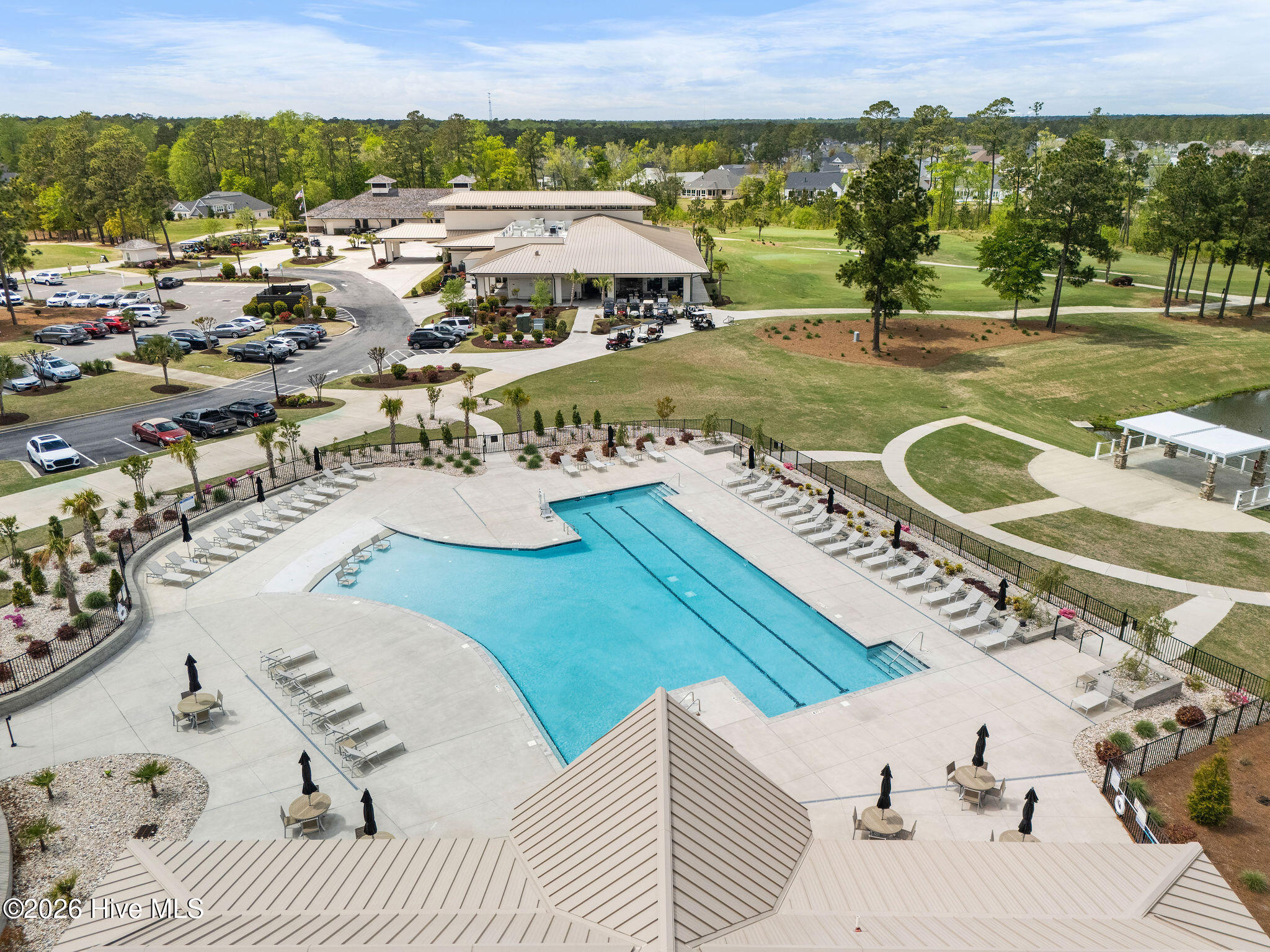 100565690 | Photo 75