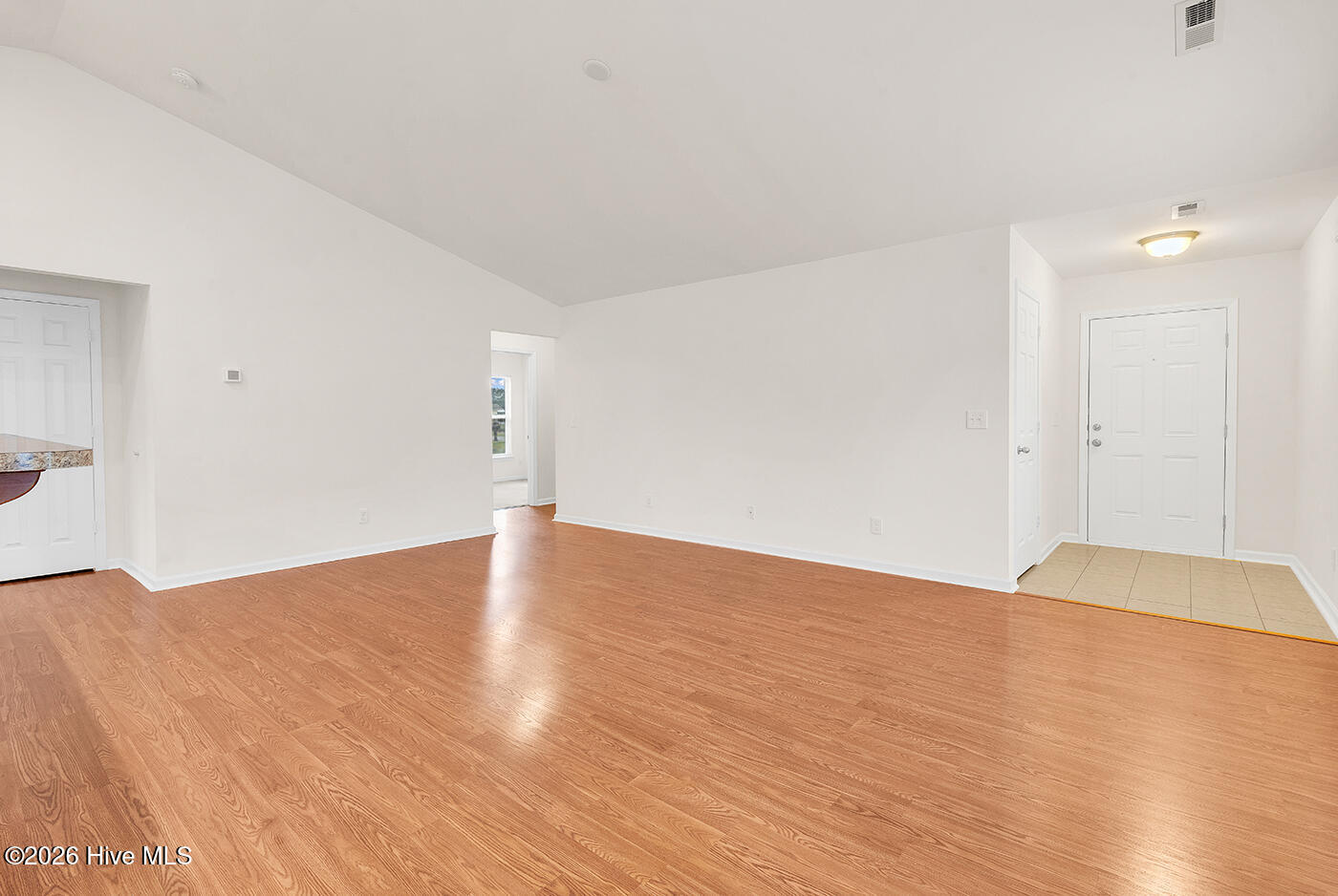 100554888 | Photo 11