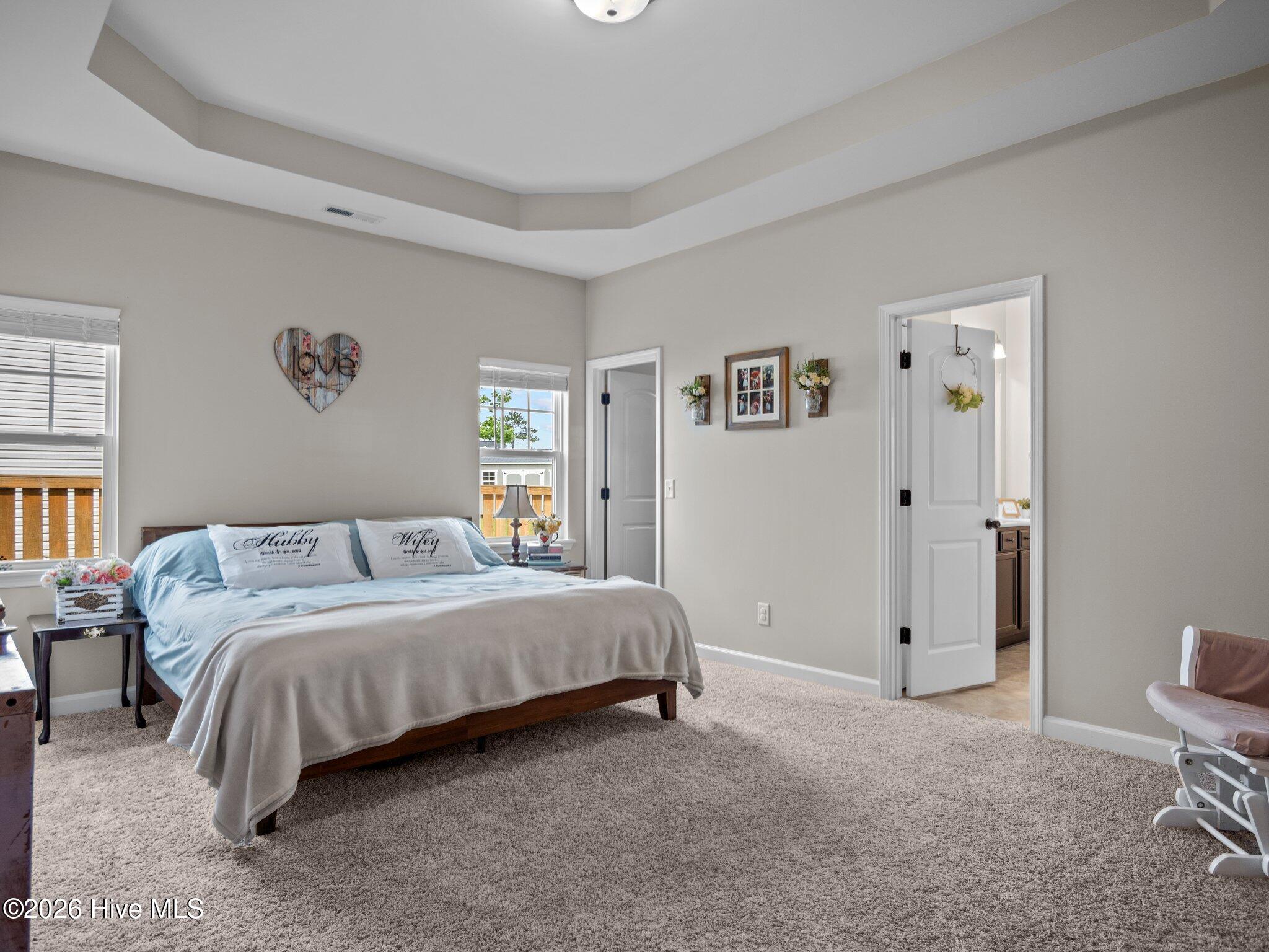 100561868 | Photo 26