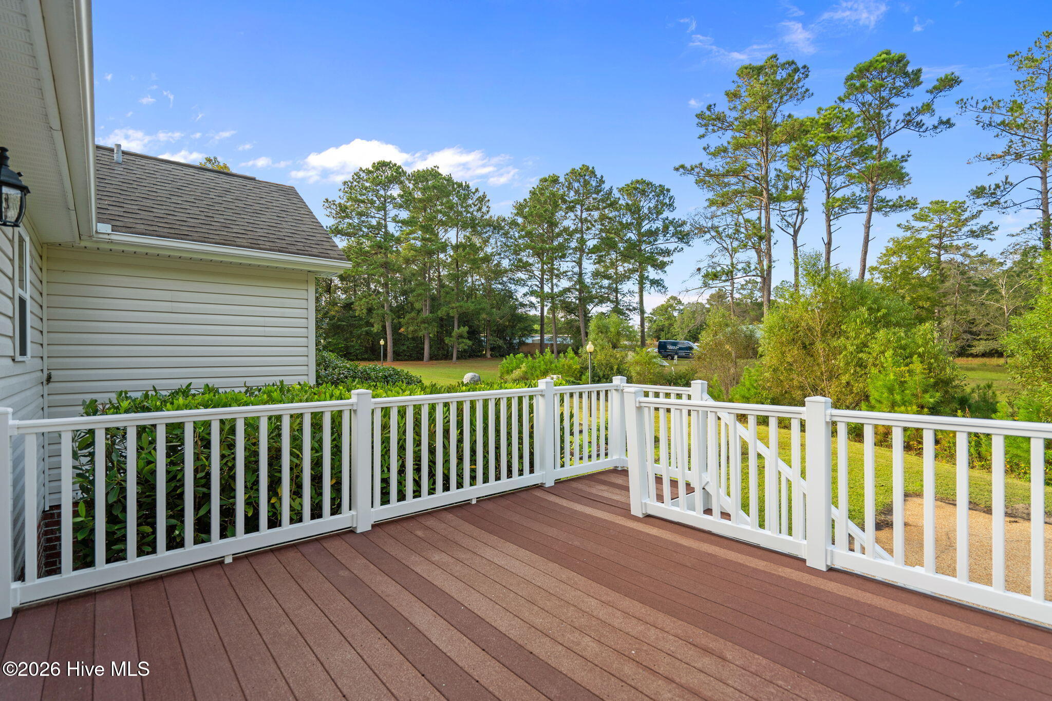 100552045 | Photo 28