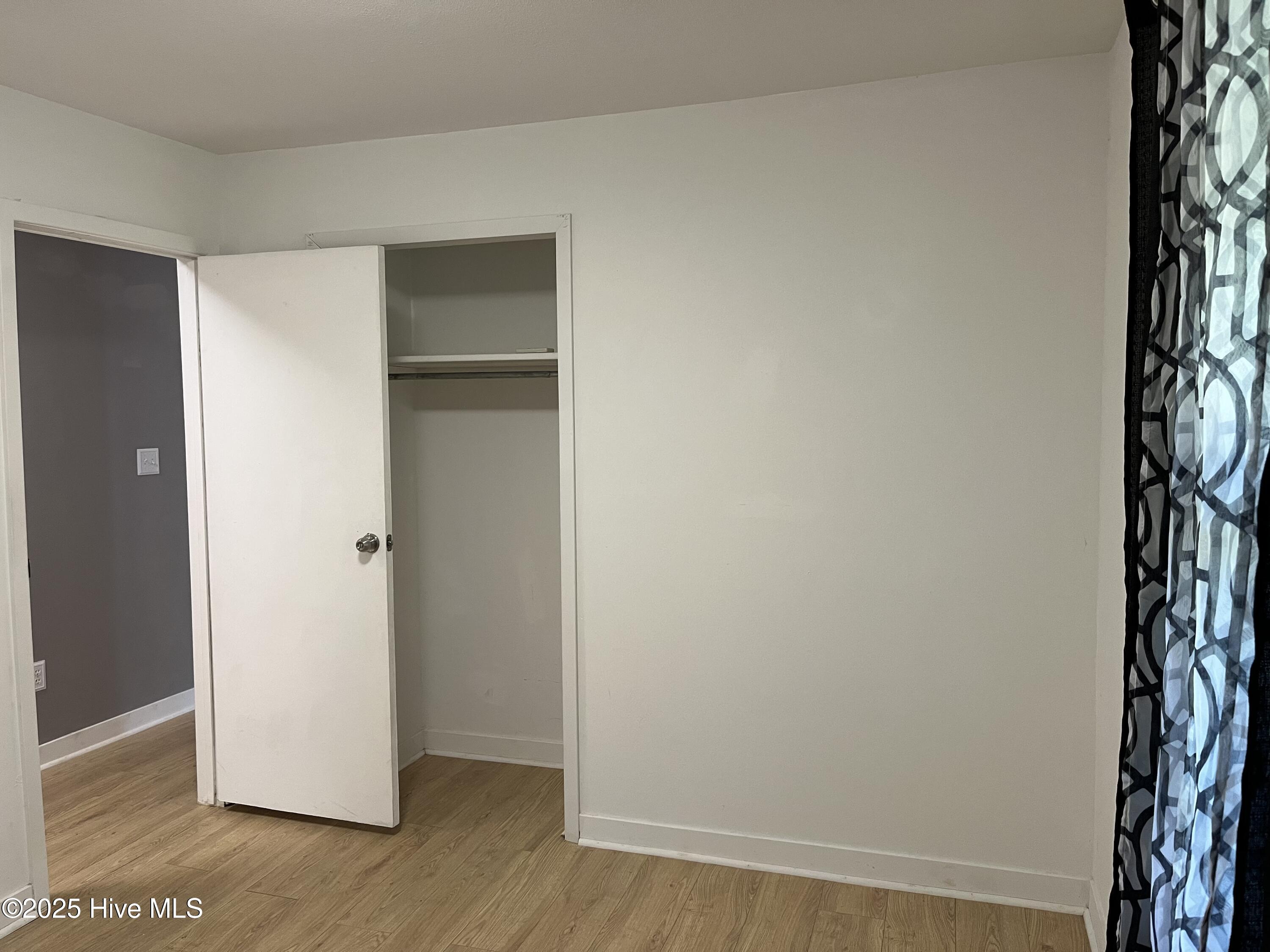 100536383 | Photo 16