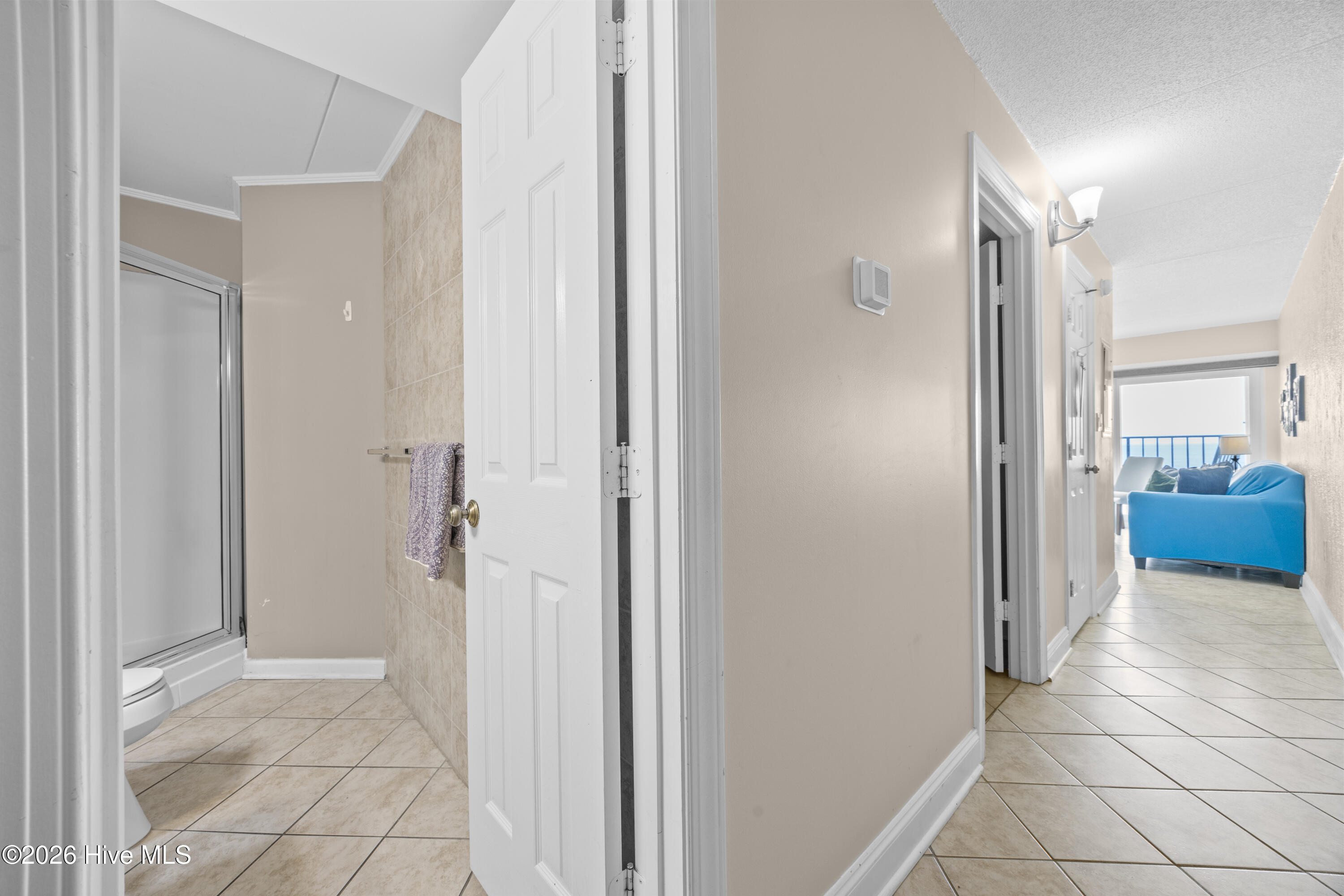 100564561 | Photo 15