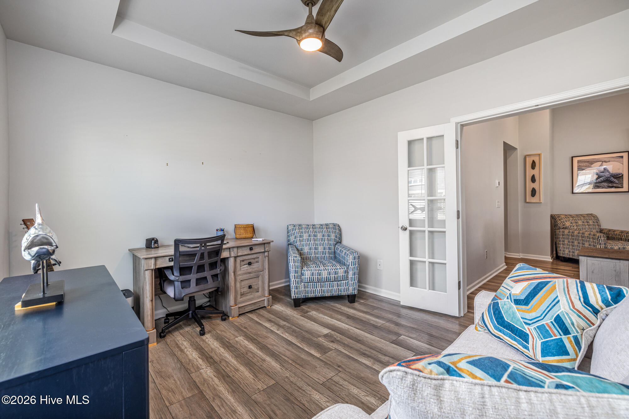 100562008 | Photo 23