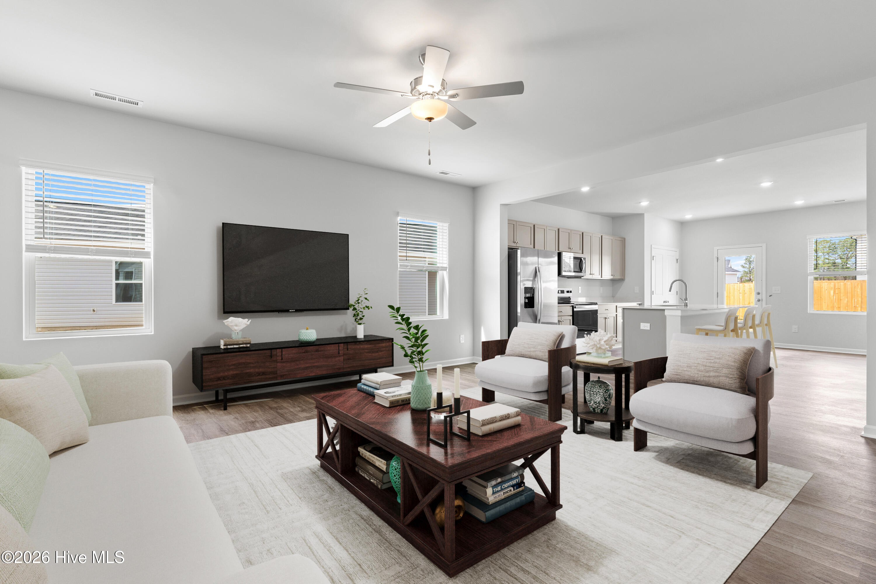 100538975 | Photo 11