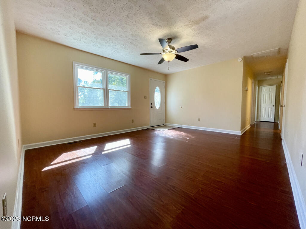 Exterior photo of 3804 Brandywine Drive, New Bern, NC 28562. MLS: 100591433