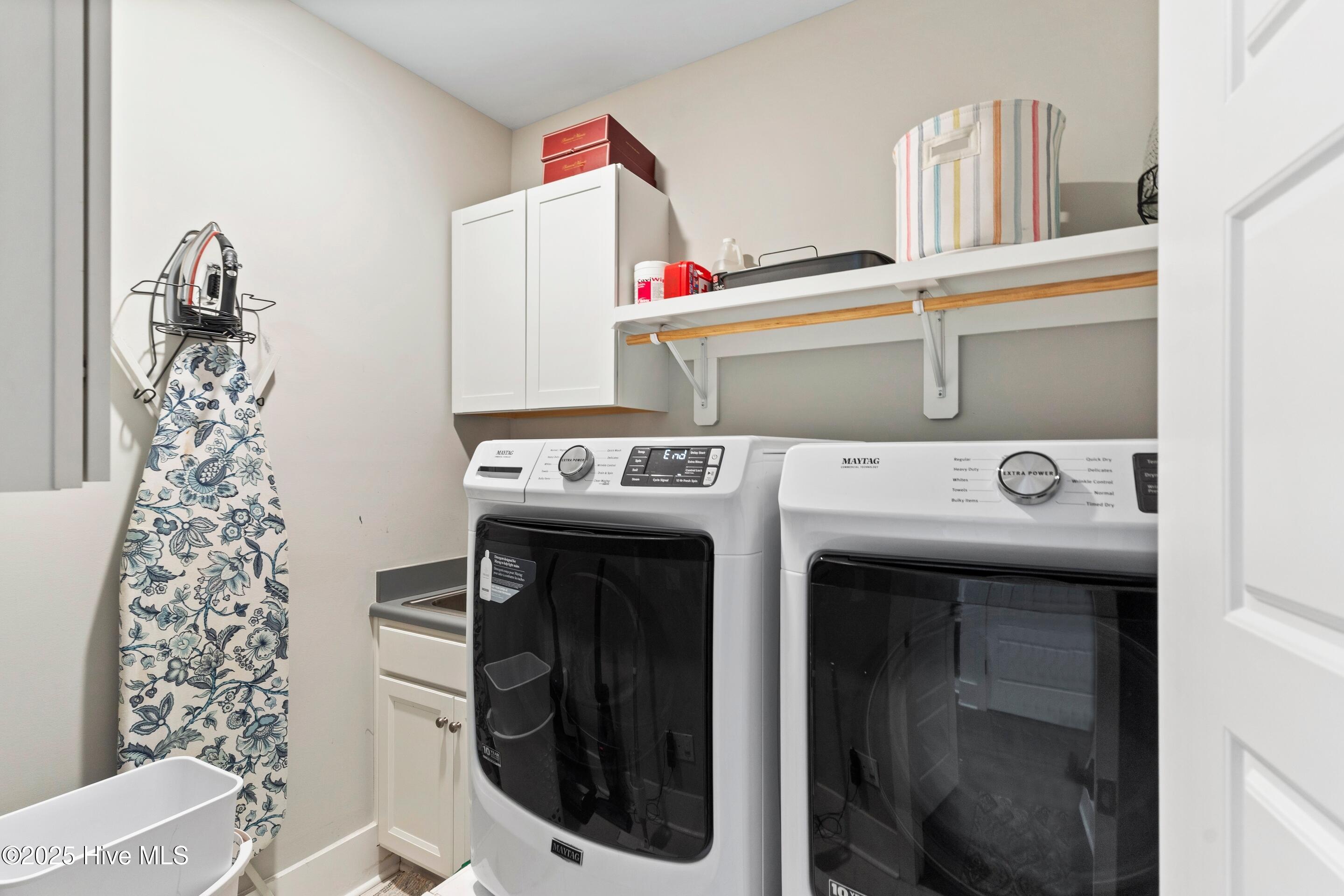 100527117 | Photo 32