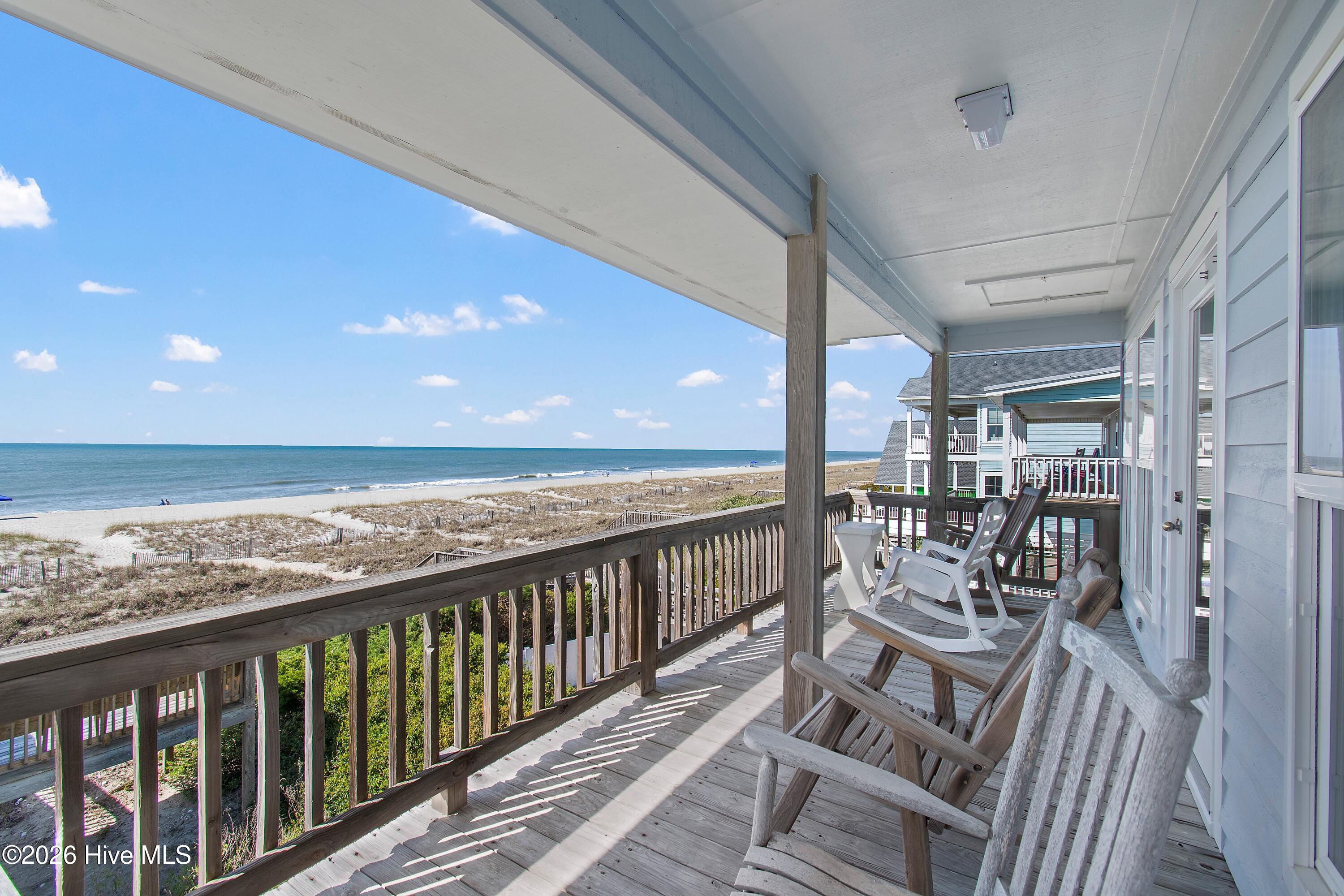 100566525 | Photo 38