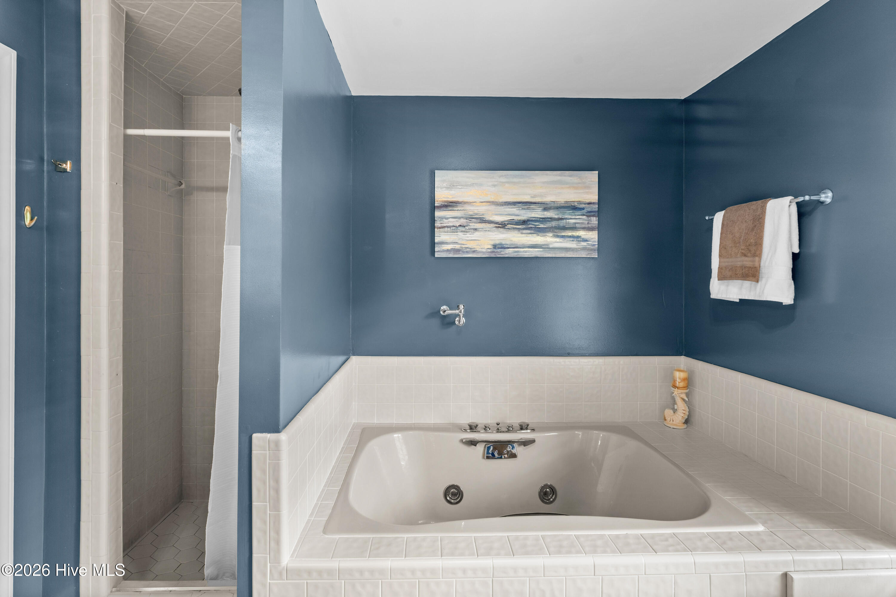 100569922 | Photo 48