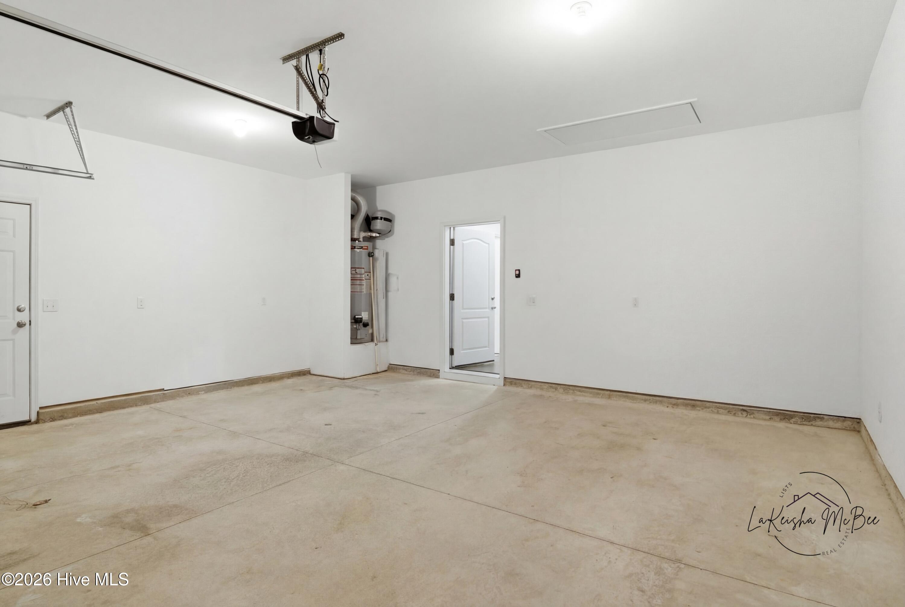 100556252 | Photo 37