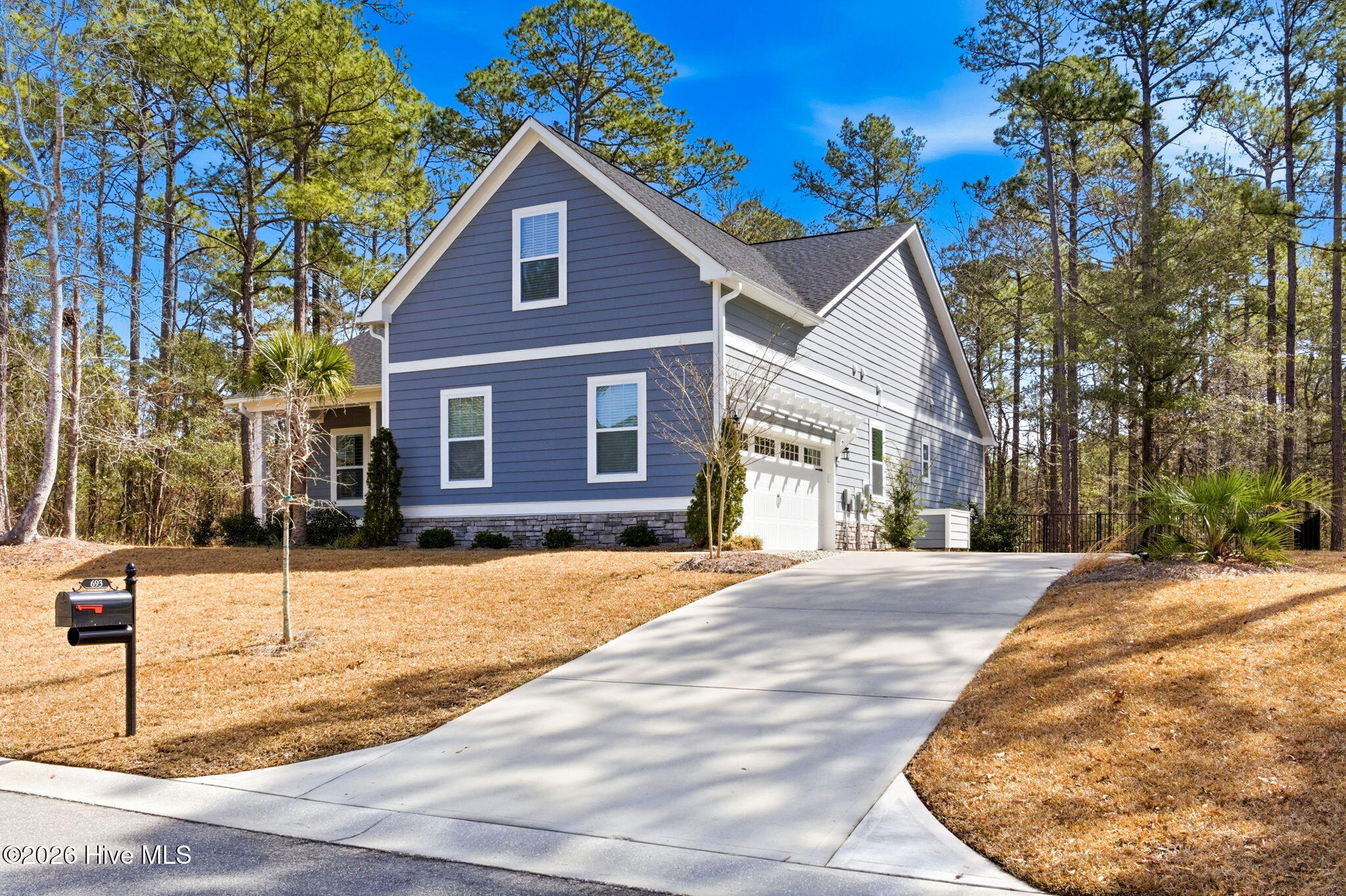 100558607 | Photo 45