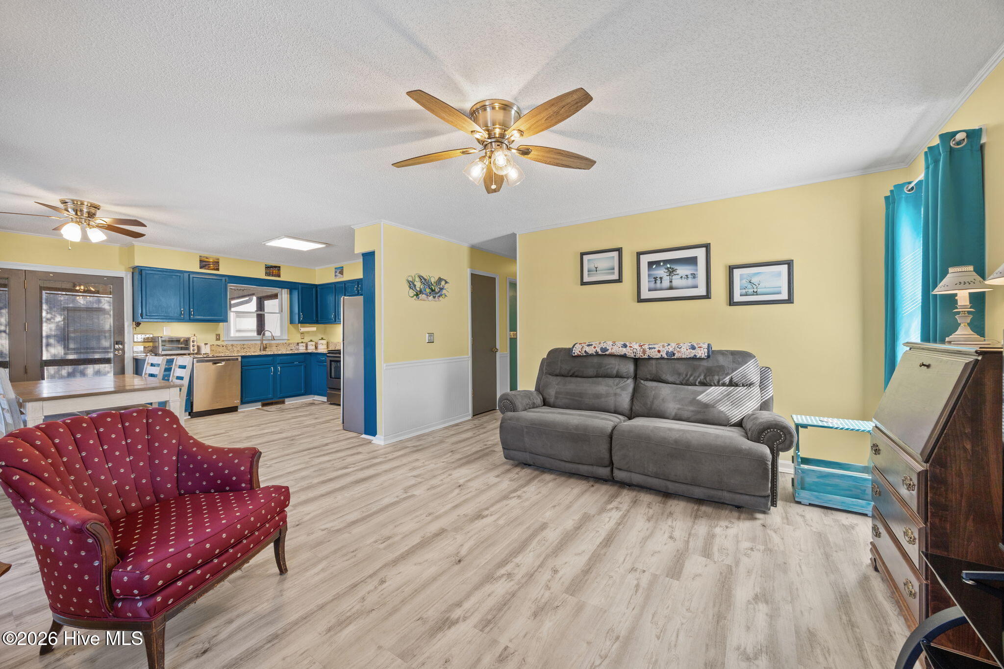 100554594 | Photo 16