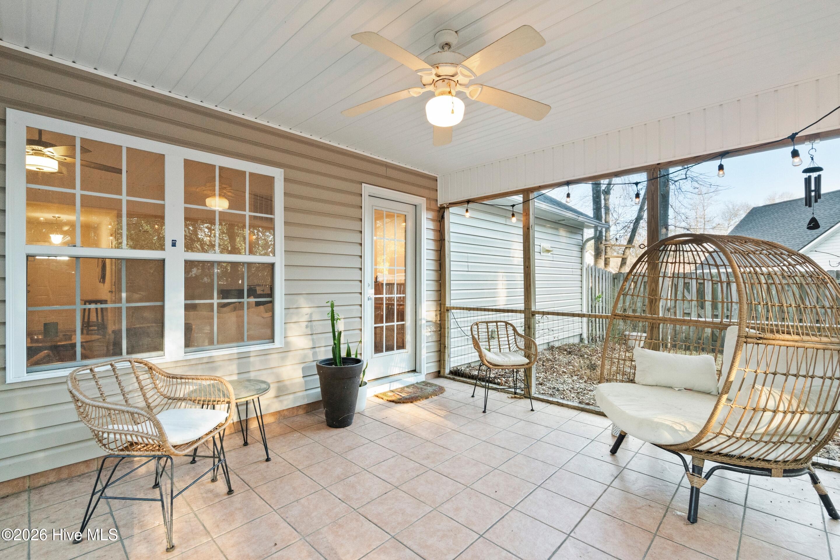 100549655 | Photo 45