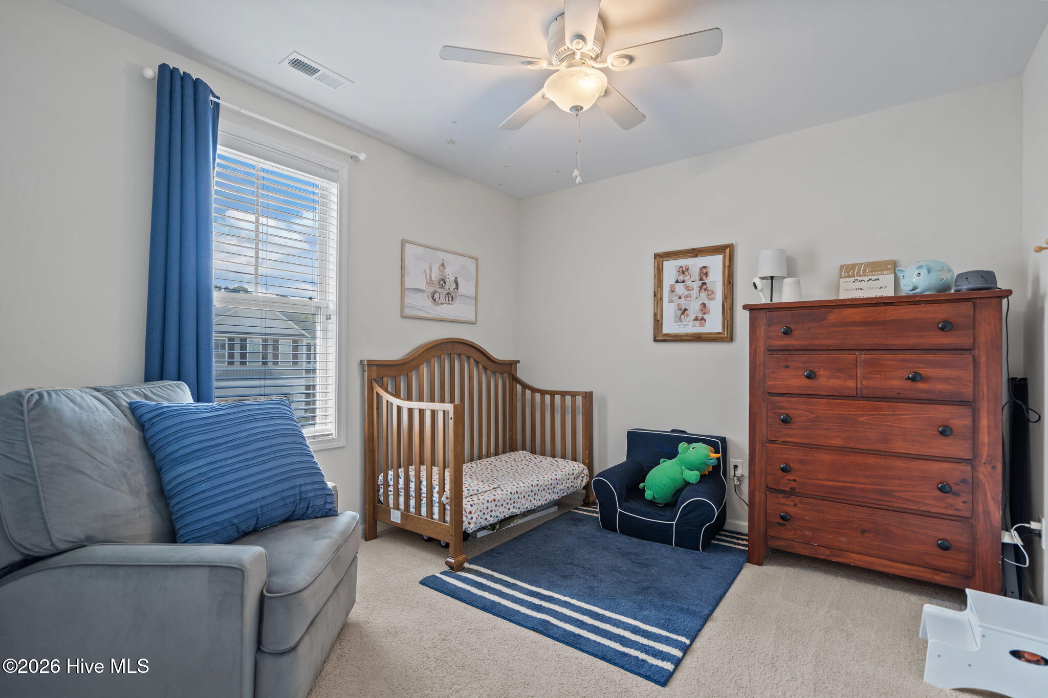 100570490 | Photo 30