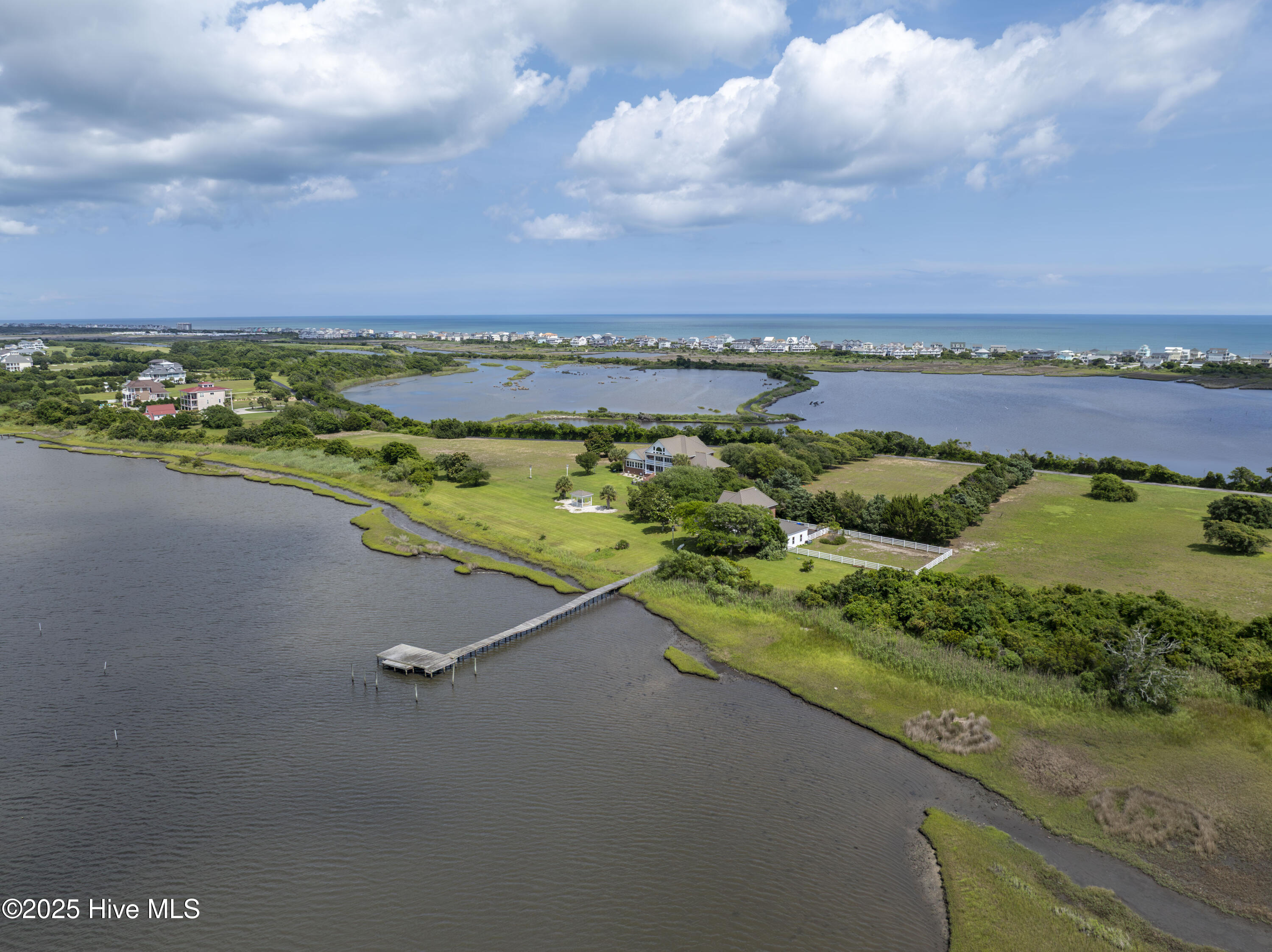 100512986 | Photo 74