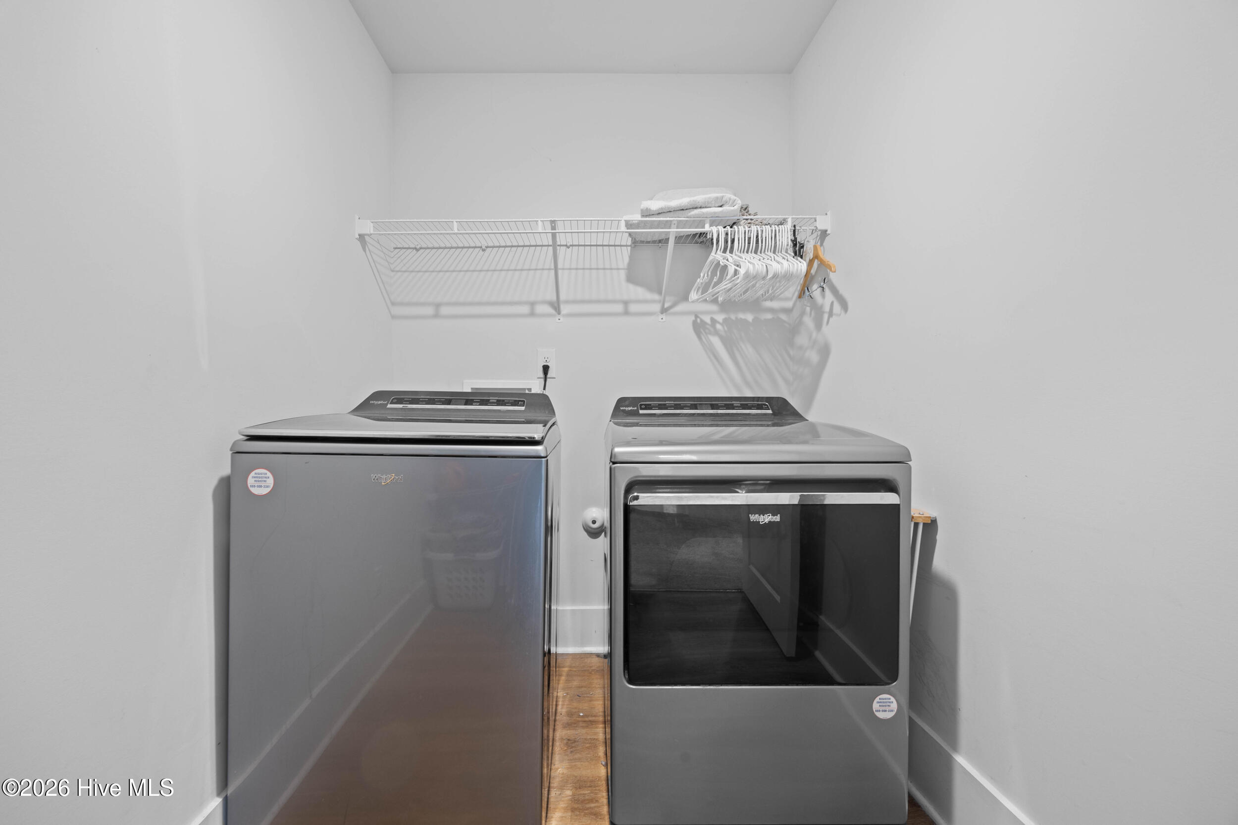 100561686 | Photo 27