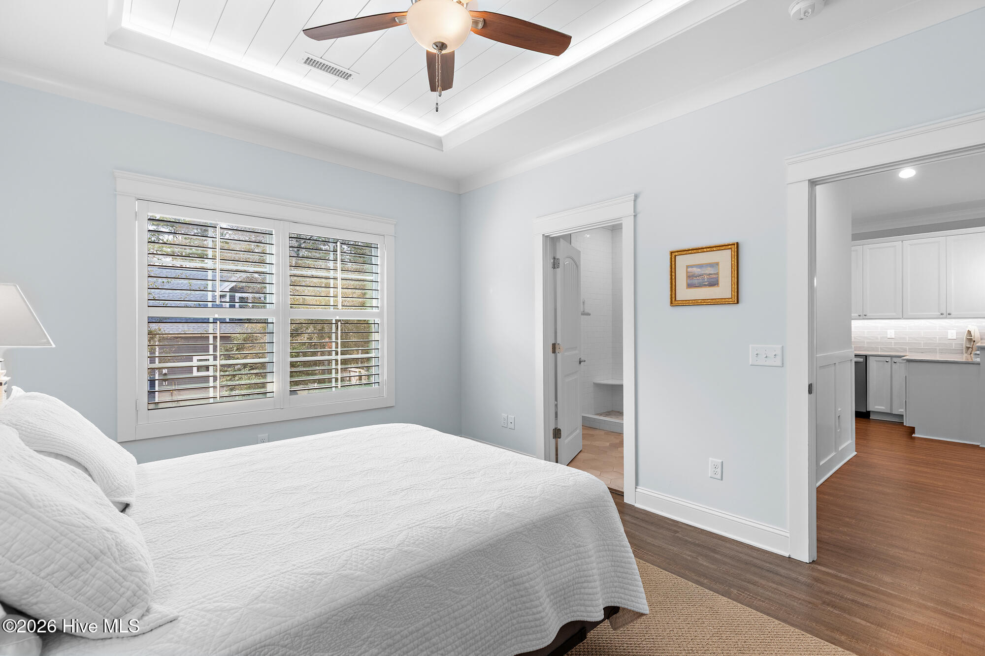 100568676 | Photo 12