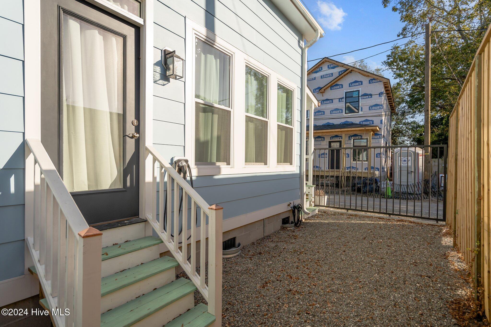 100513232 | Photo 34