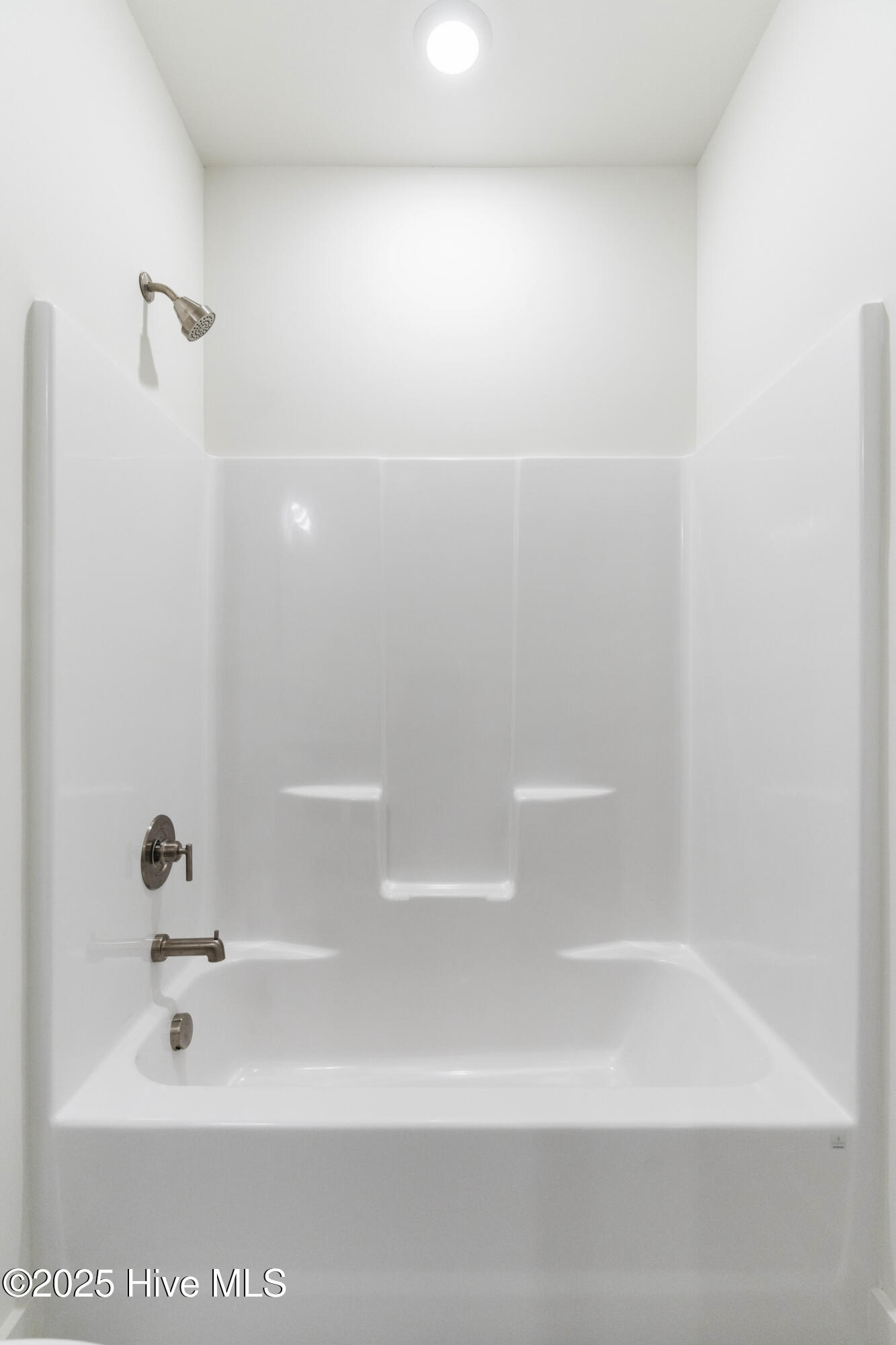 100519186 | Photo 26