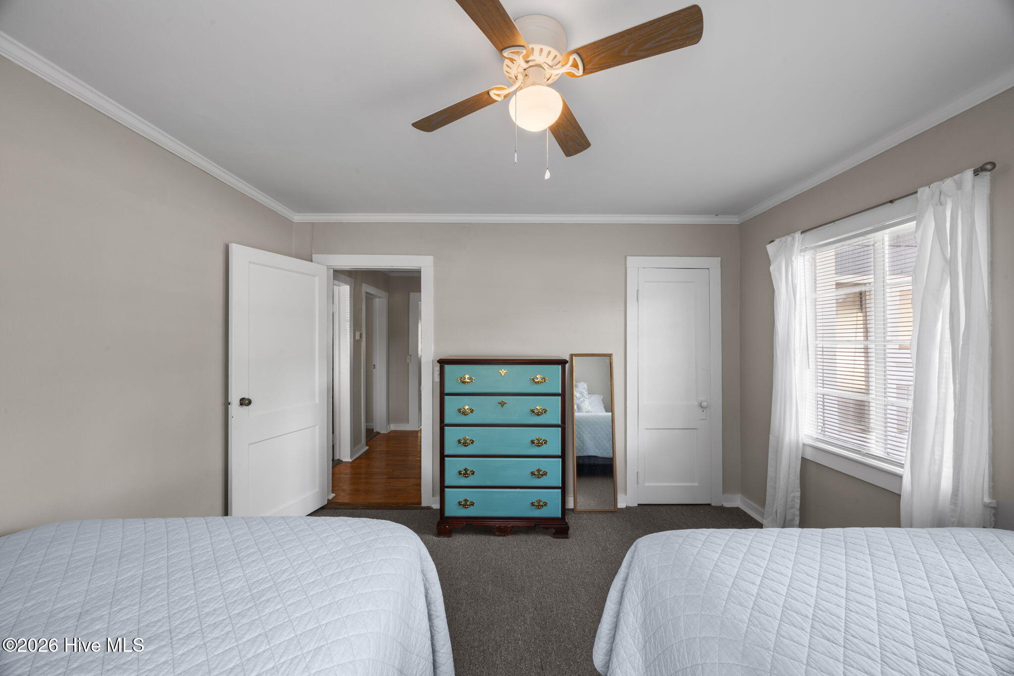 1103 Broad Street Ext,Oriental