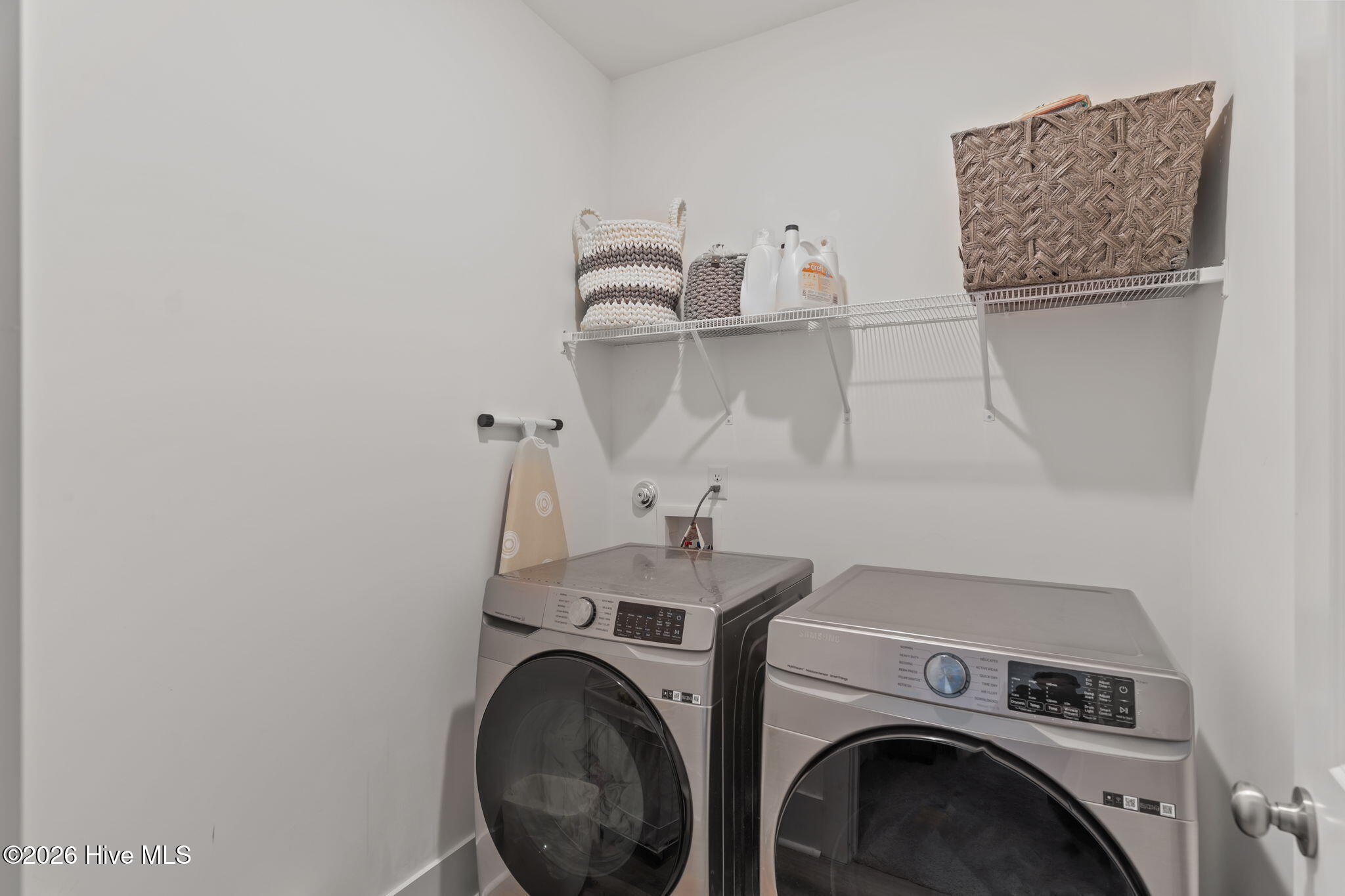 100562426 | Photo 27