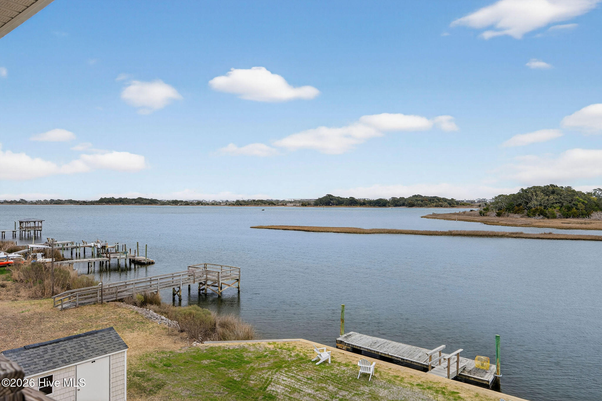 100558611 | Photo 68