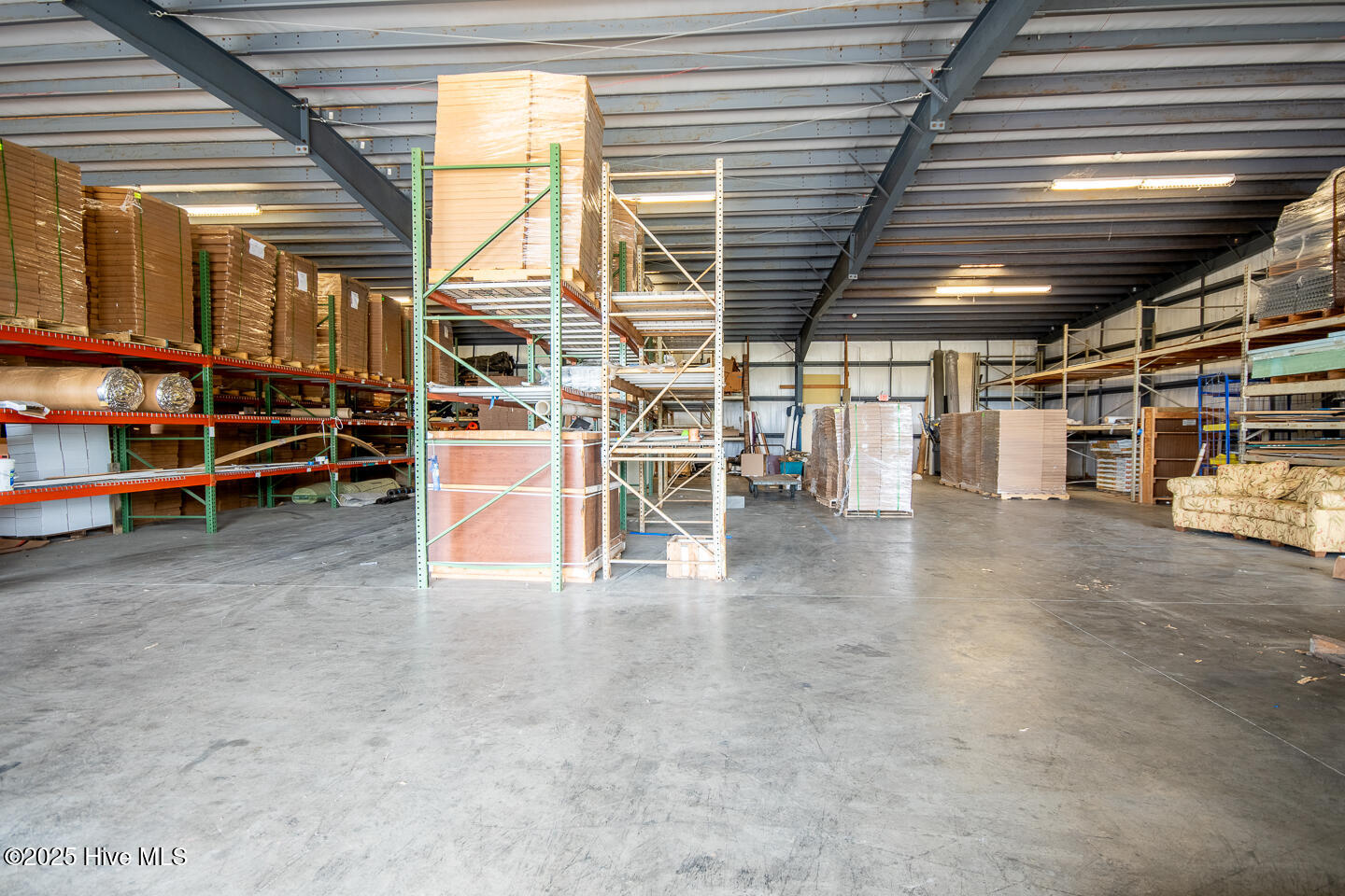 100507866 | Photo 26