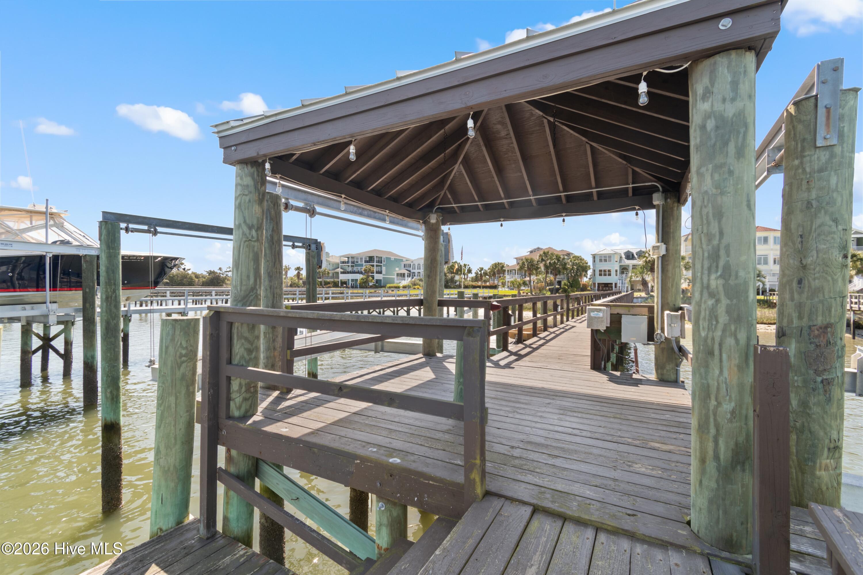 100566574 | Photo 78