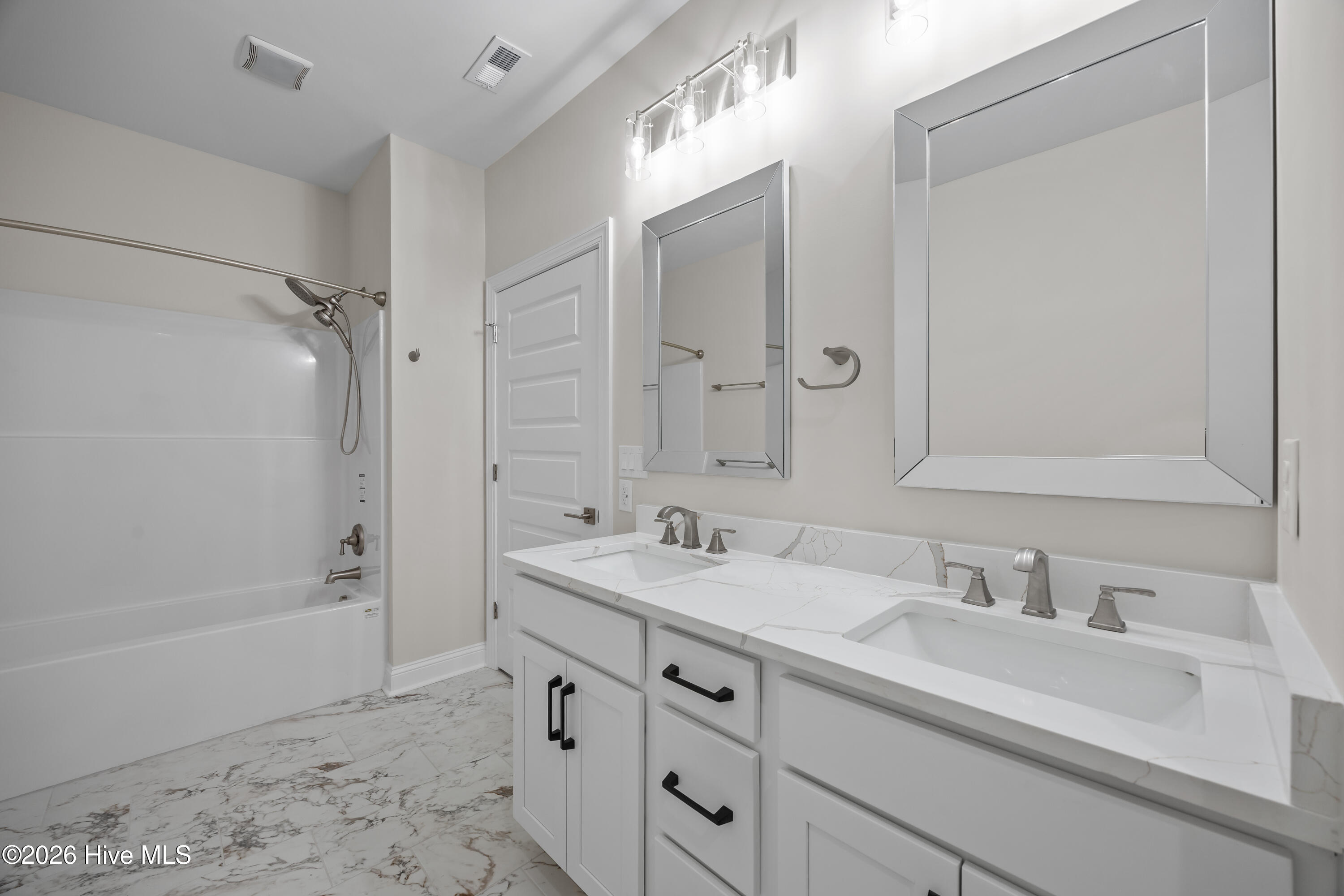 104 E Seaview Drive, Emerald Isle, NC, 28594