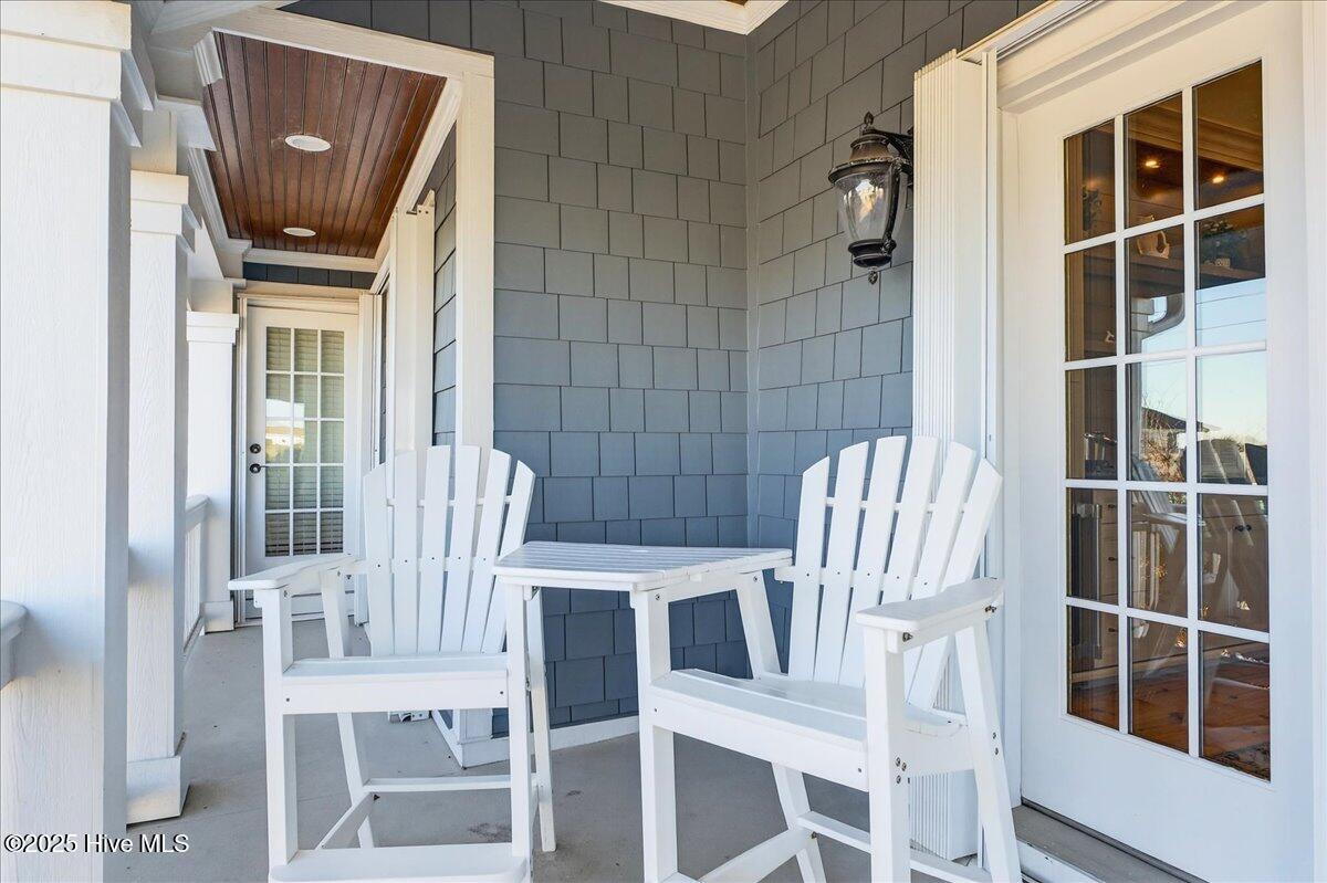 100540926 | Photo 86