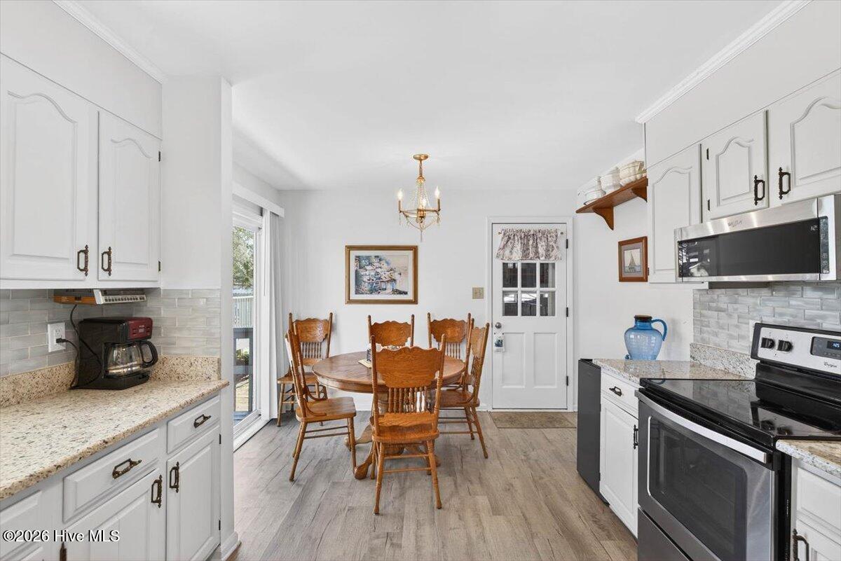 100549781 | Photo 21