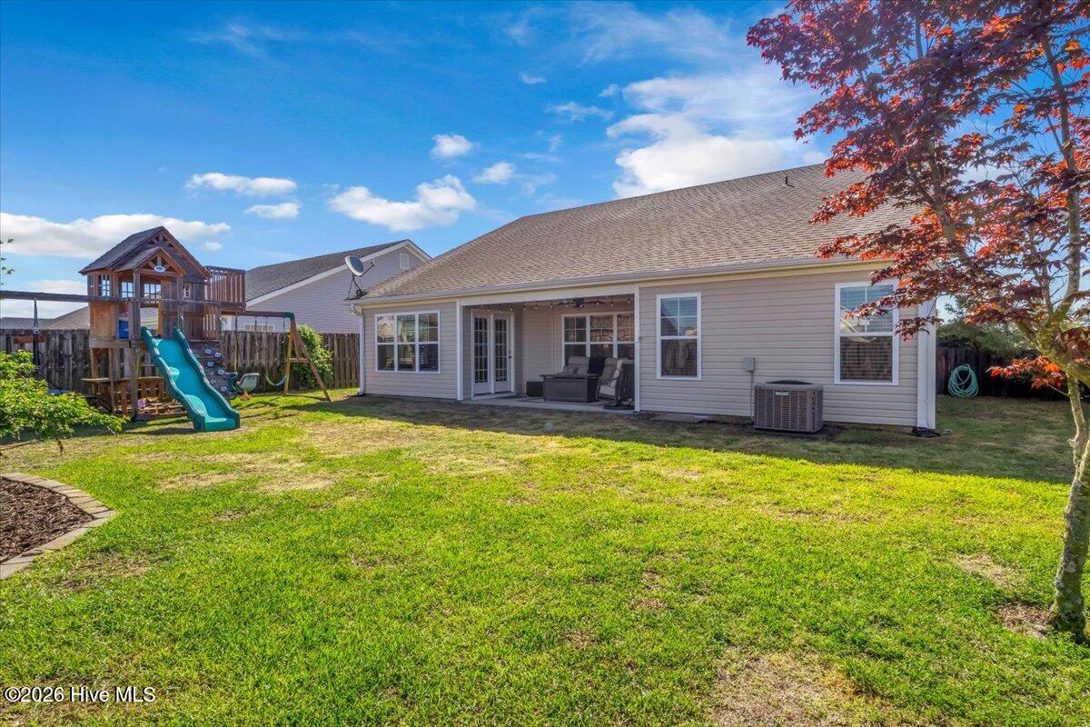 100567099 | Photo 58