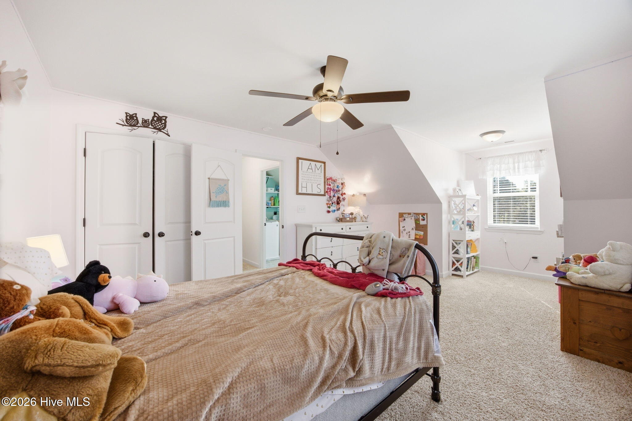 100570576 | Photo 31