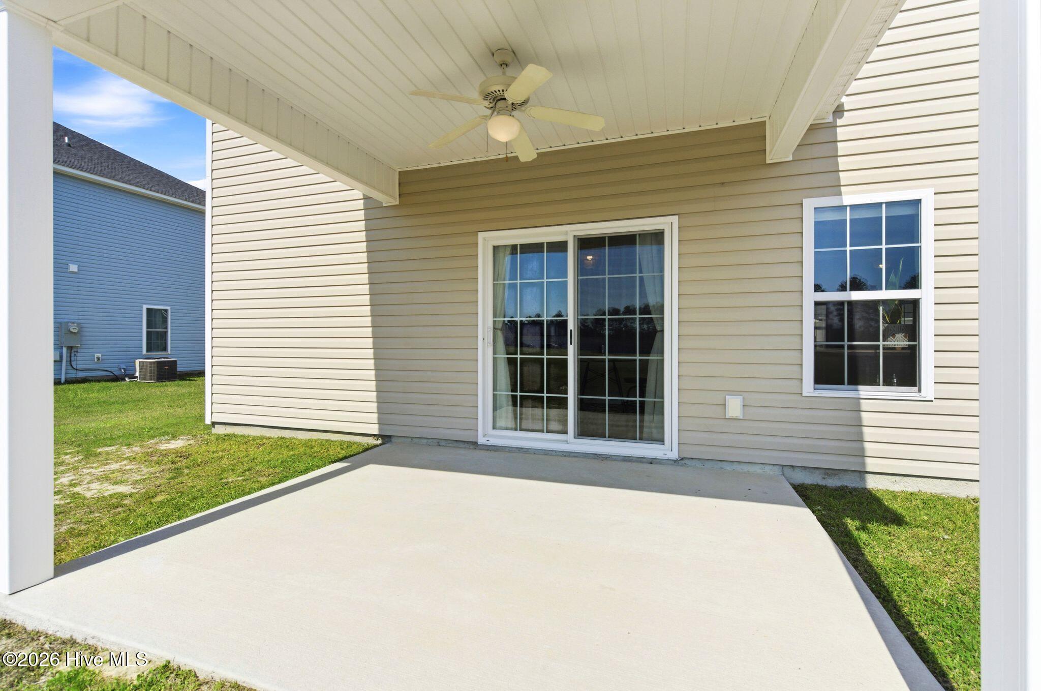 100563998 | Photo 43