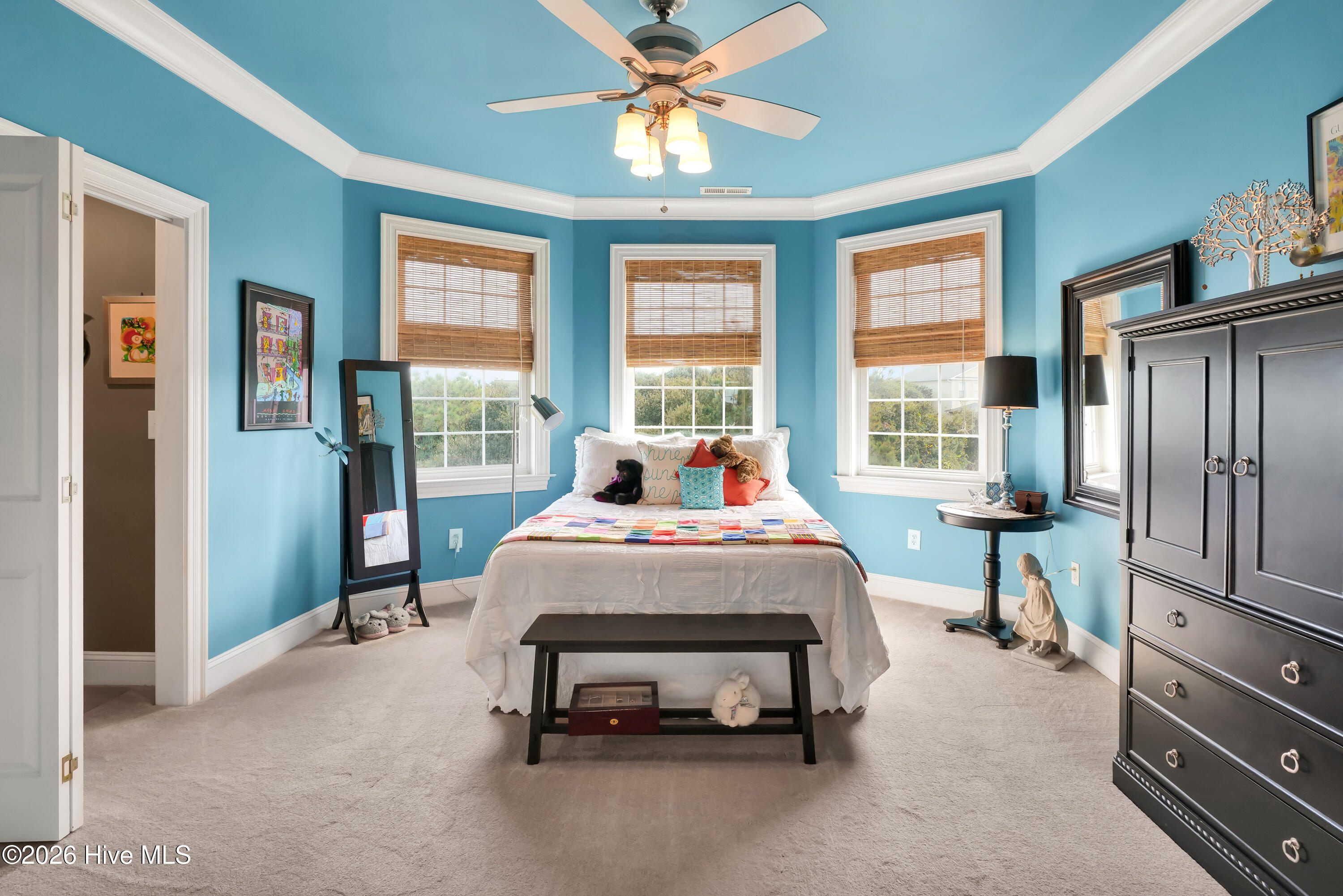 100564861 | Photo 17