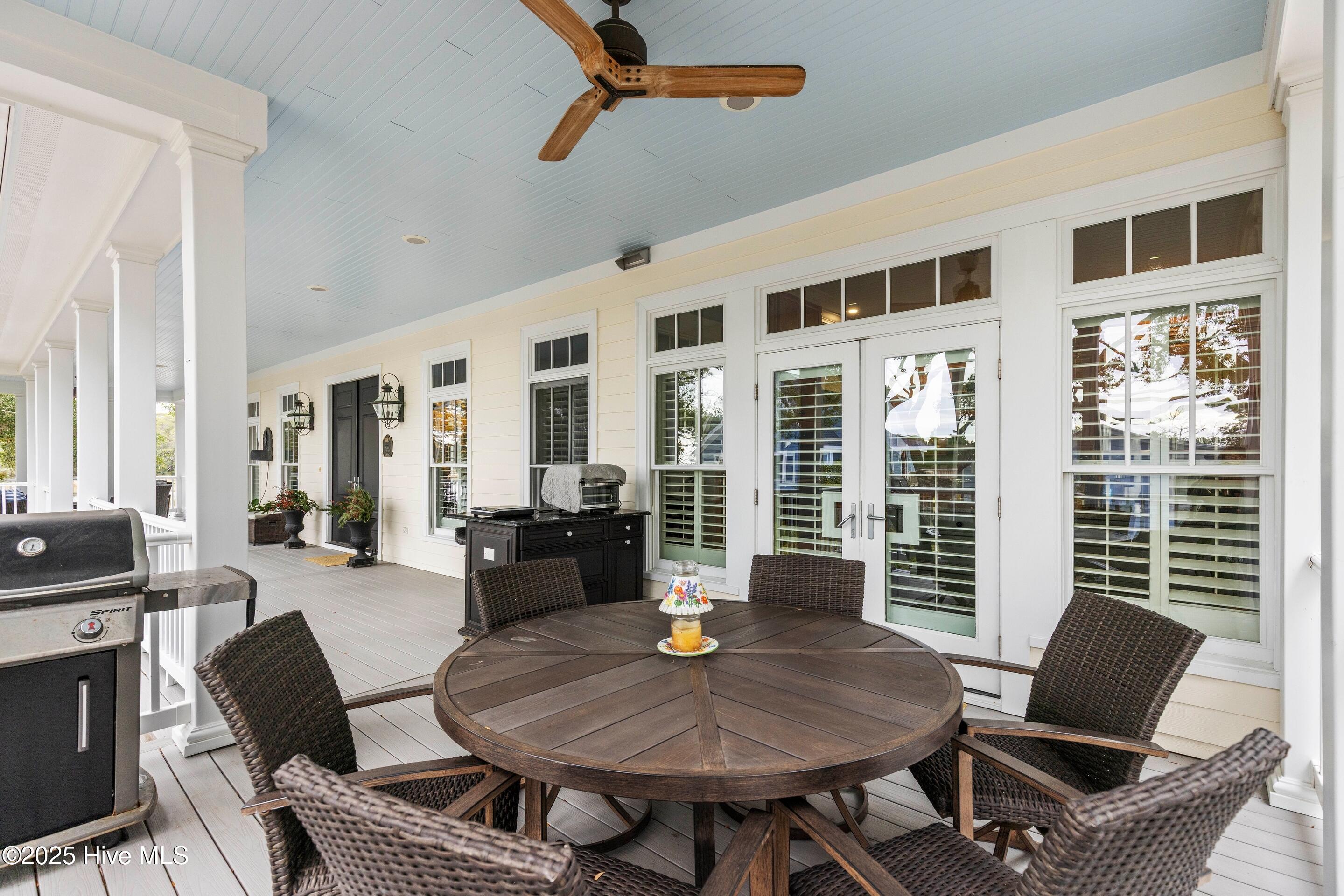 100544140 | Photo 12