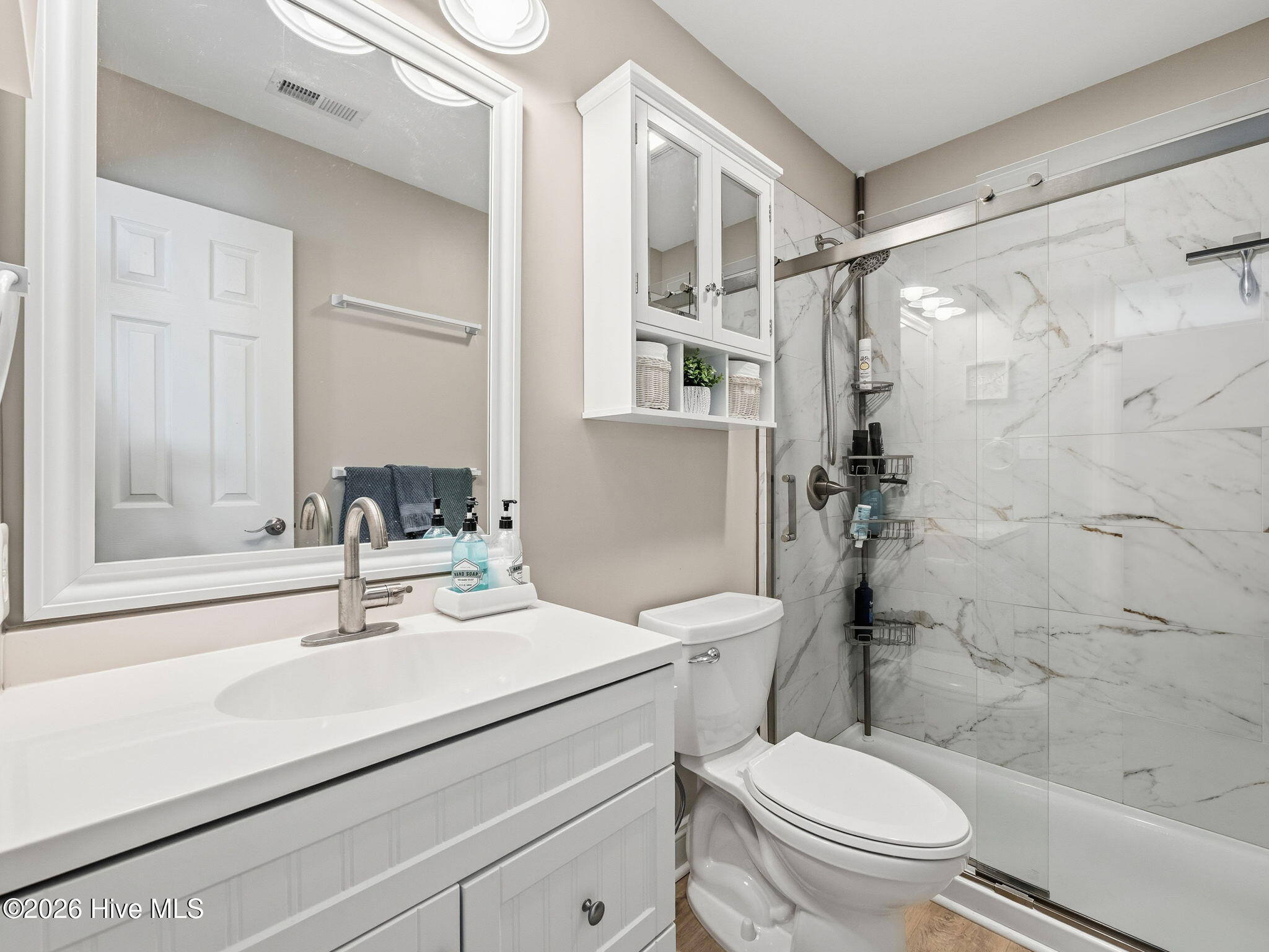 100556507 | Photo 30