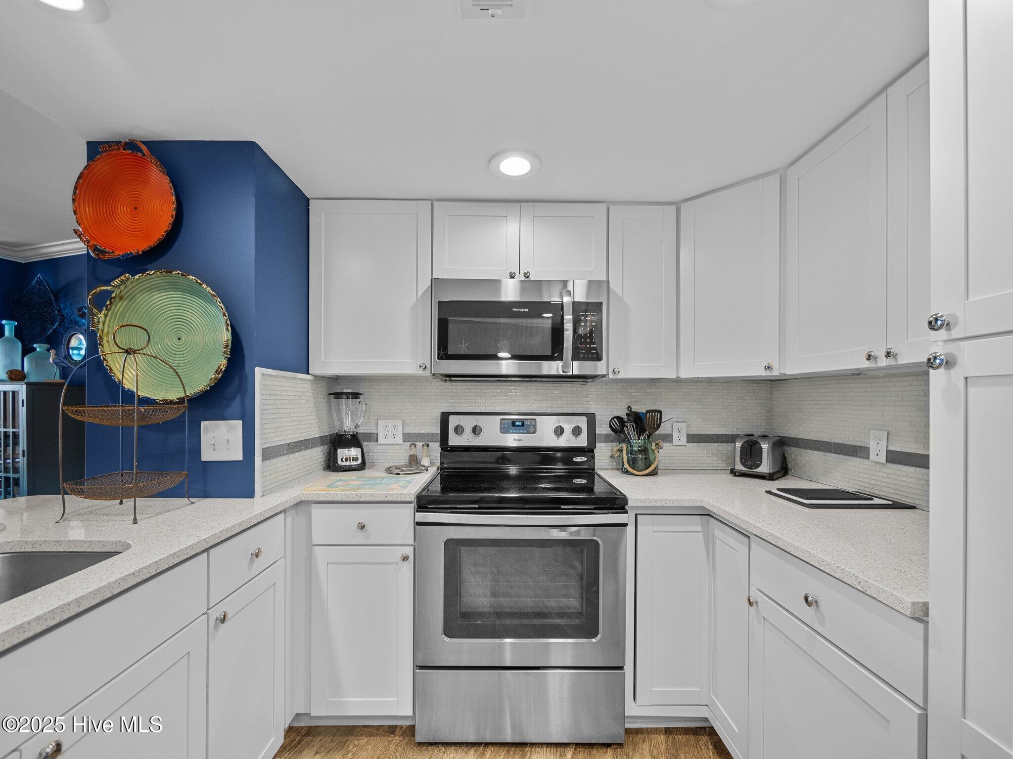 100525315 | Photo 19