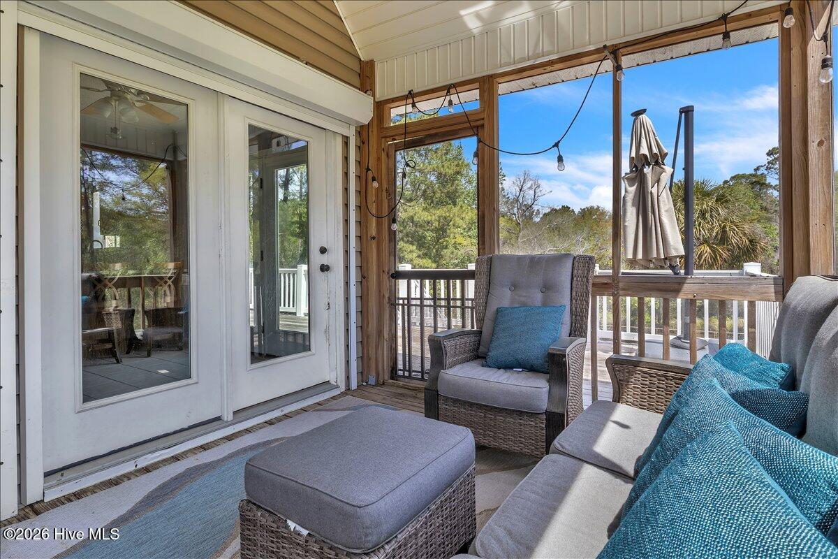 100566130 | Photo 38