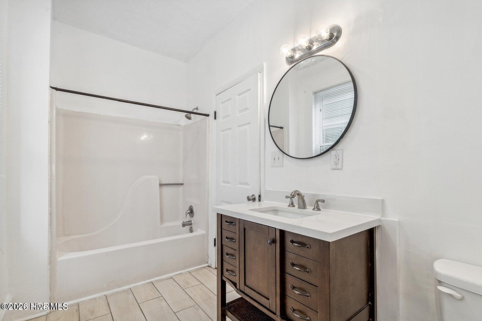 100555936 | Photo 20