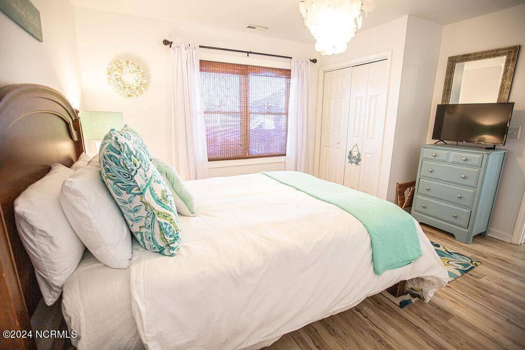 100558410 | Photo 20