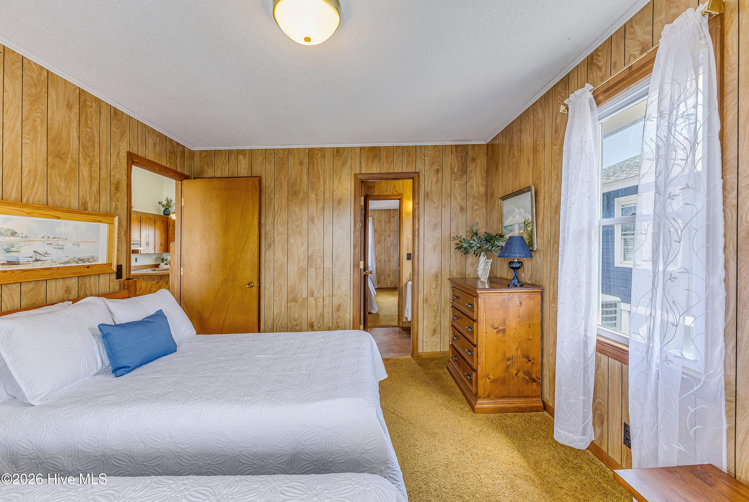 100562663 | Photo 20