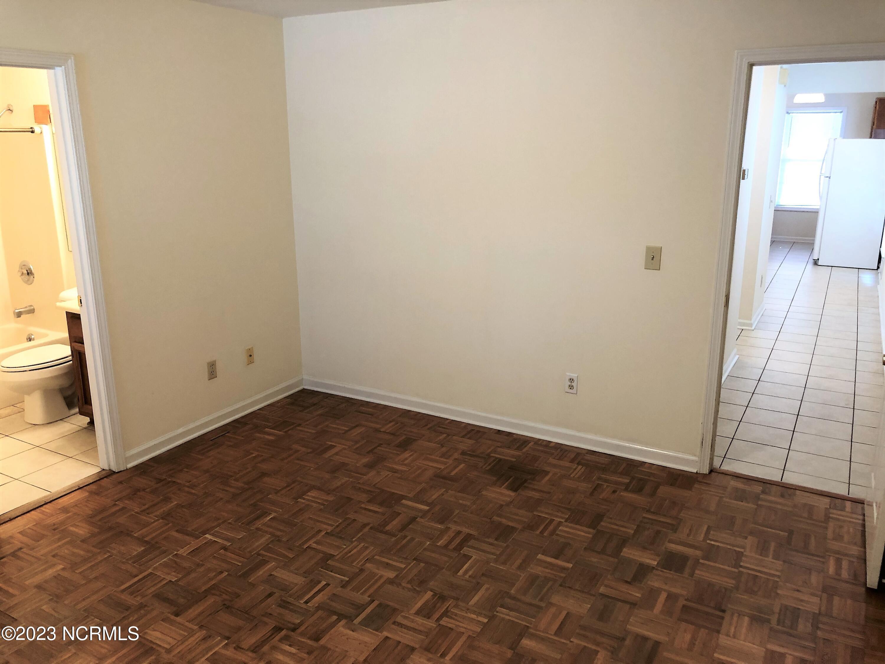 100565733 | Photo 16