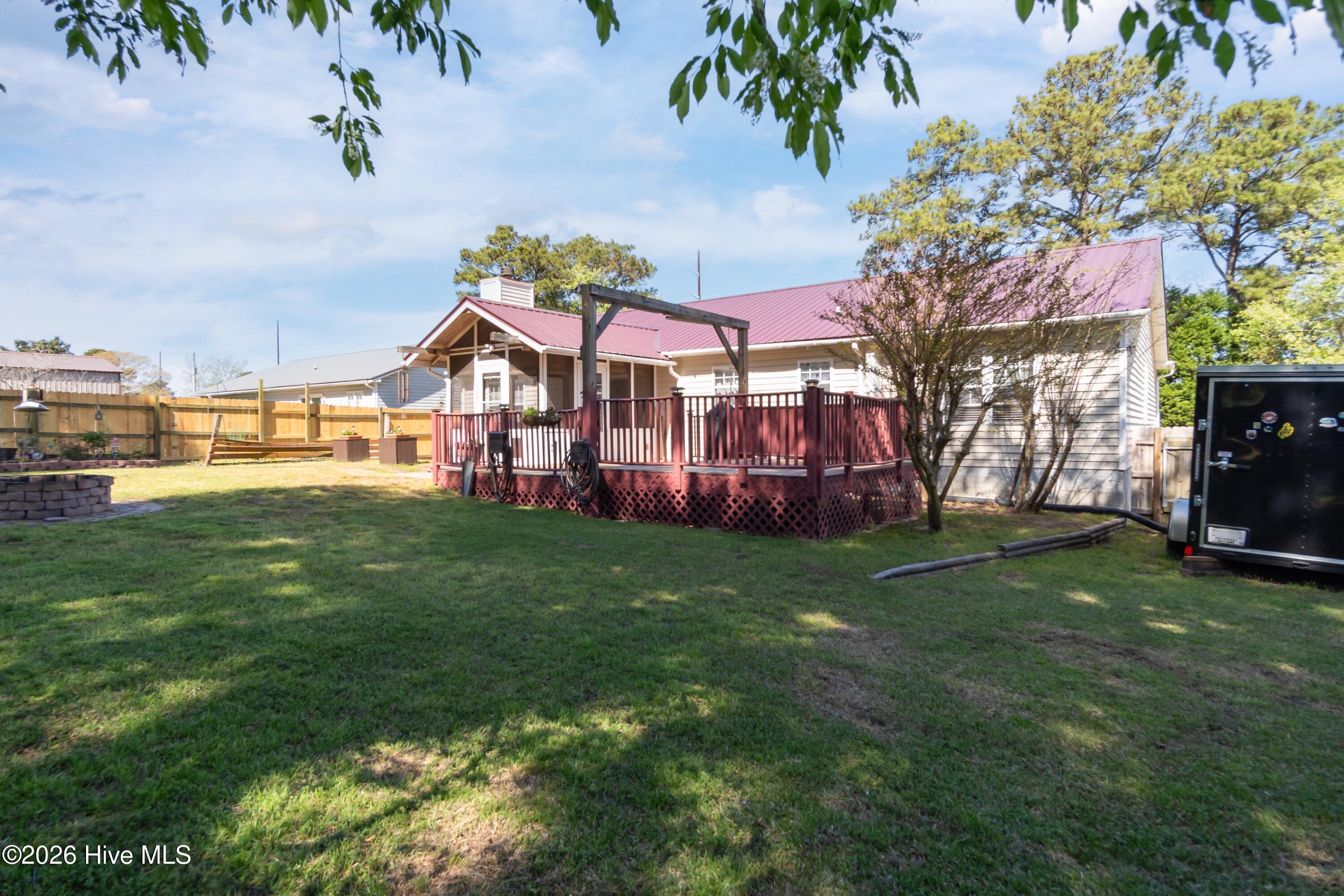 100564108 | Photo 38