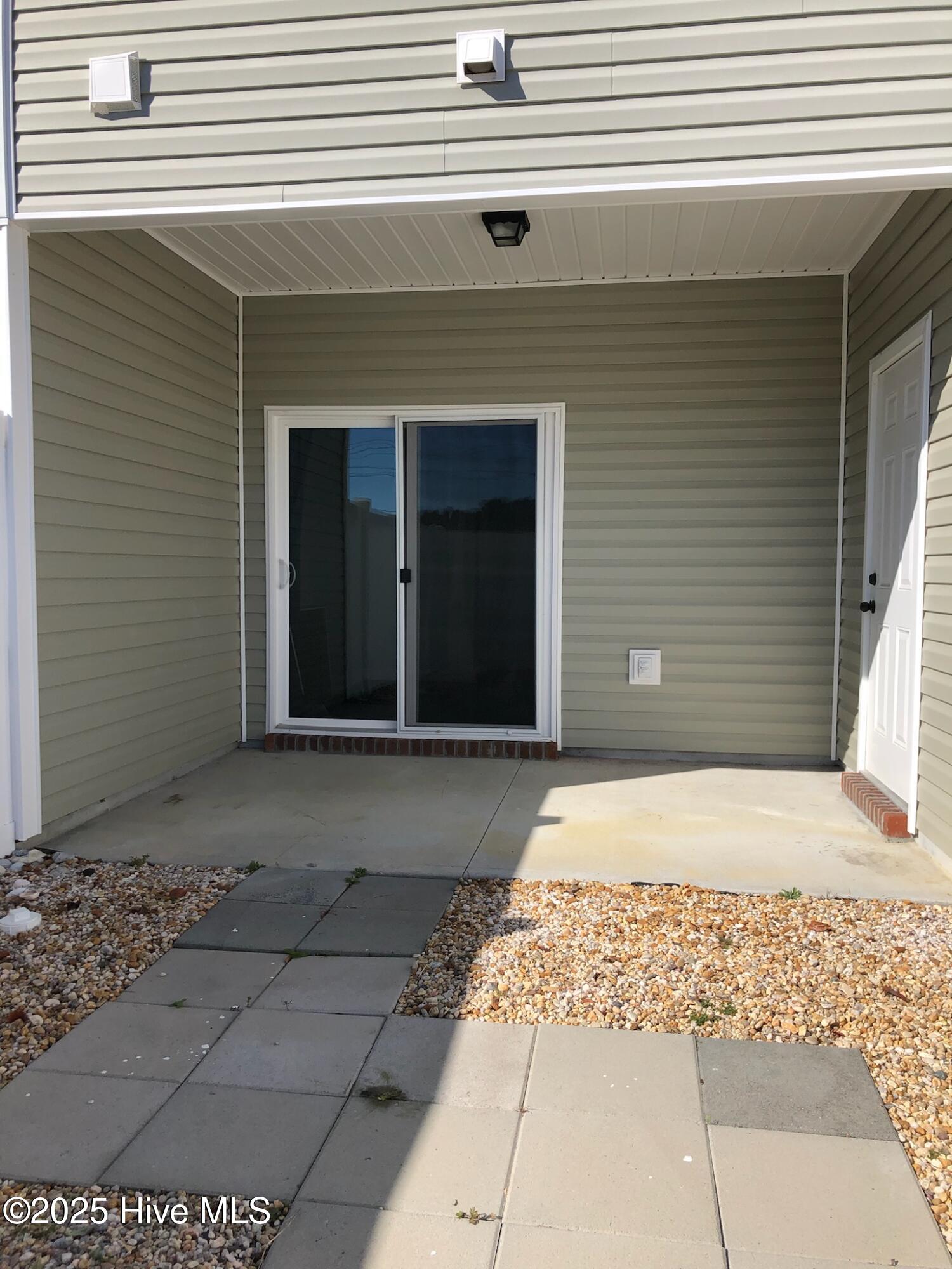 100564056 | Photo 22