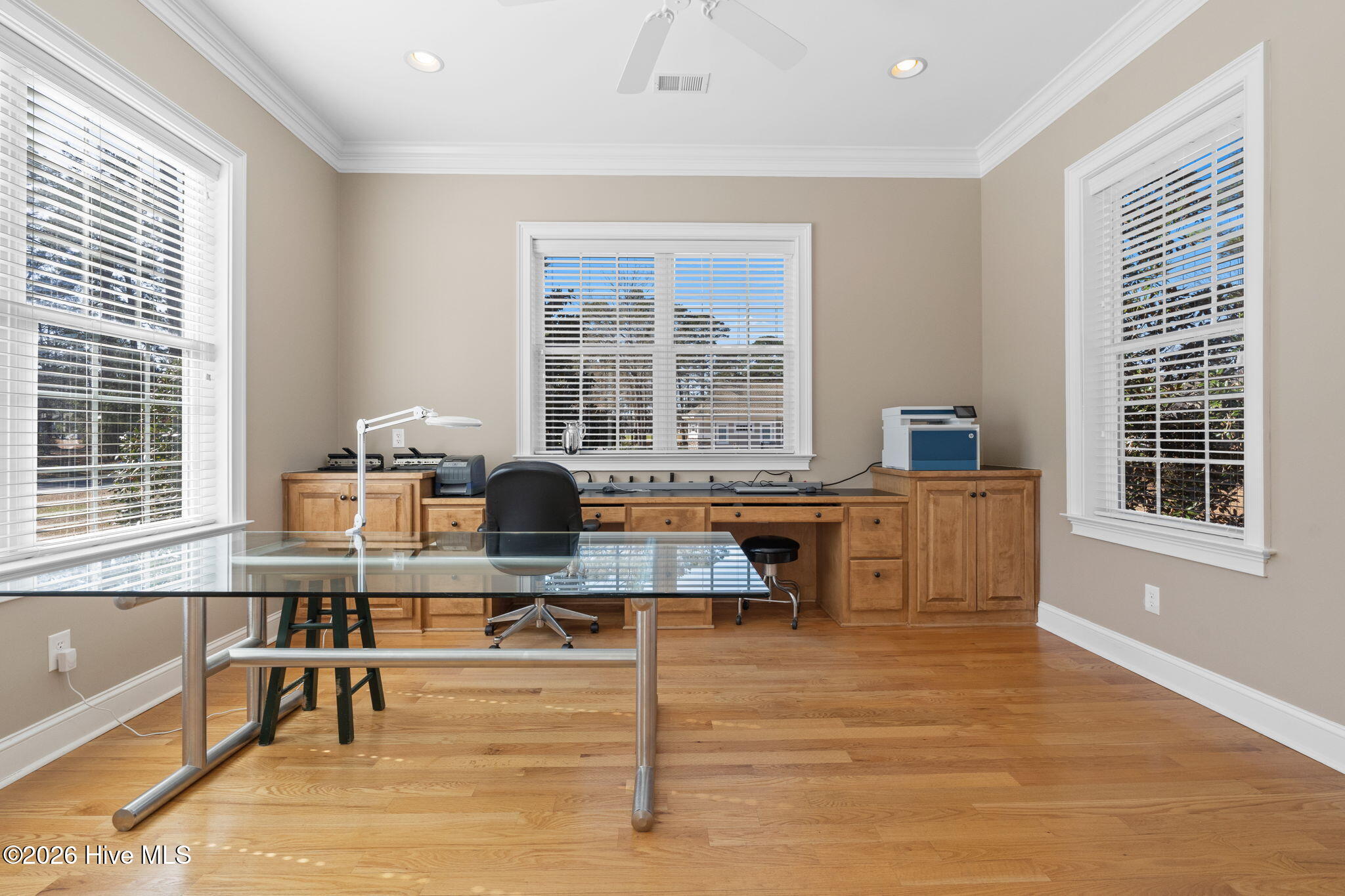 100559683 | Photo 39