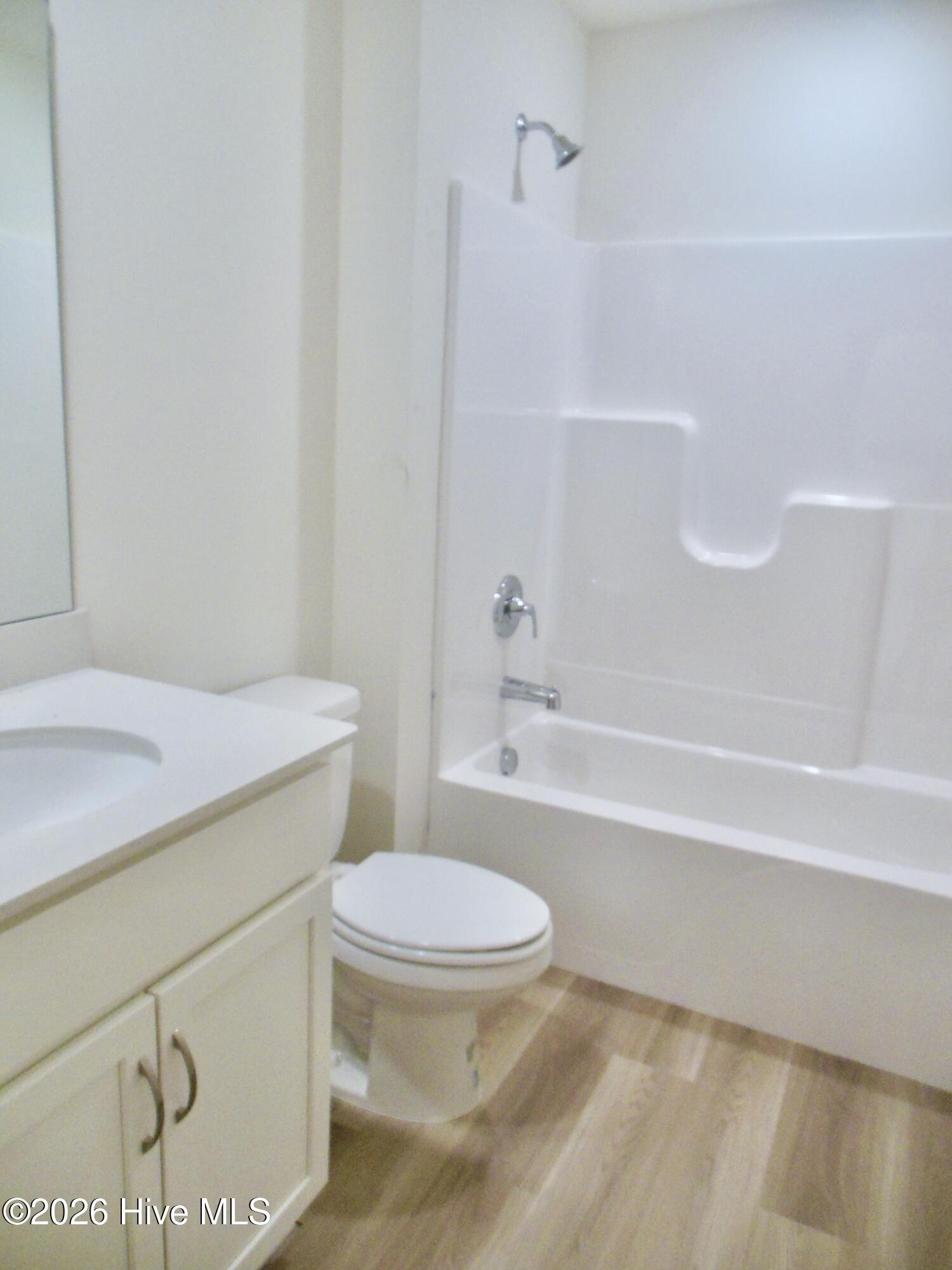 100562464 | Photo 10