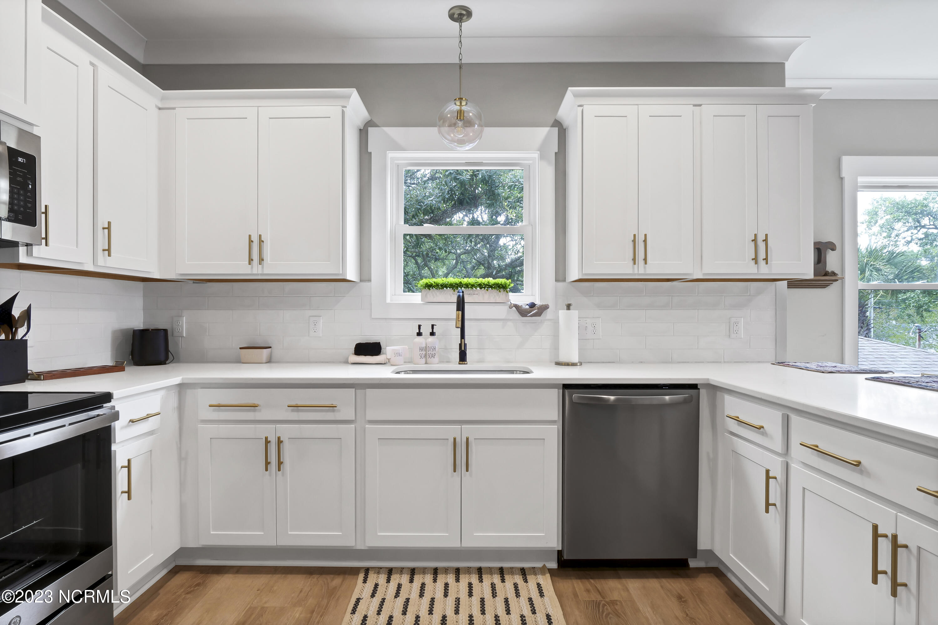 100526222 | Photo 12