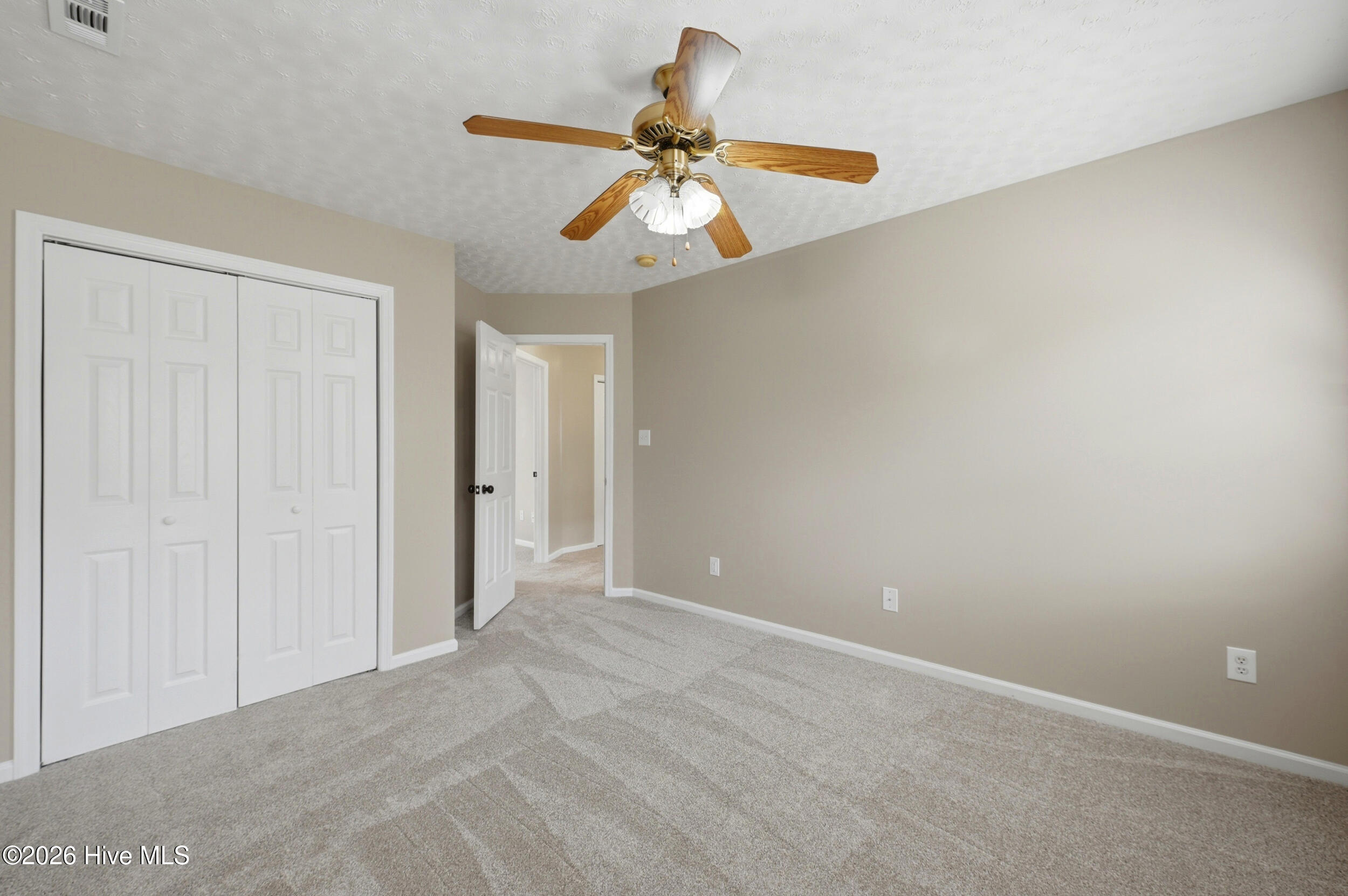 100559953 | Photo 30