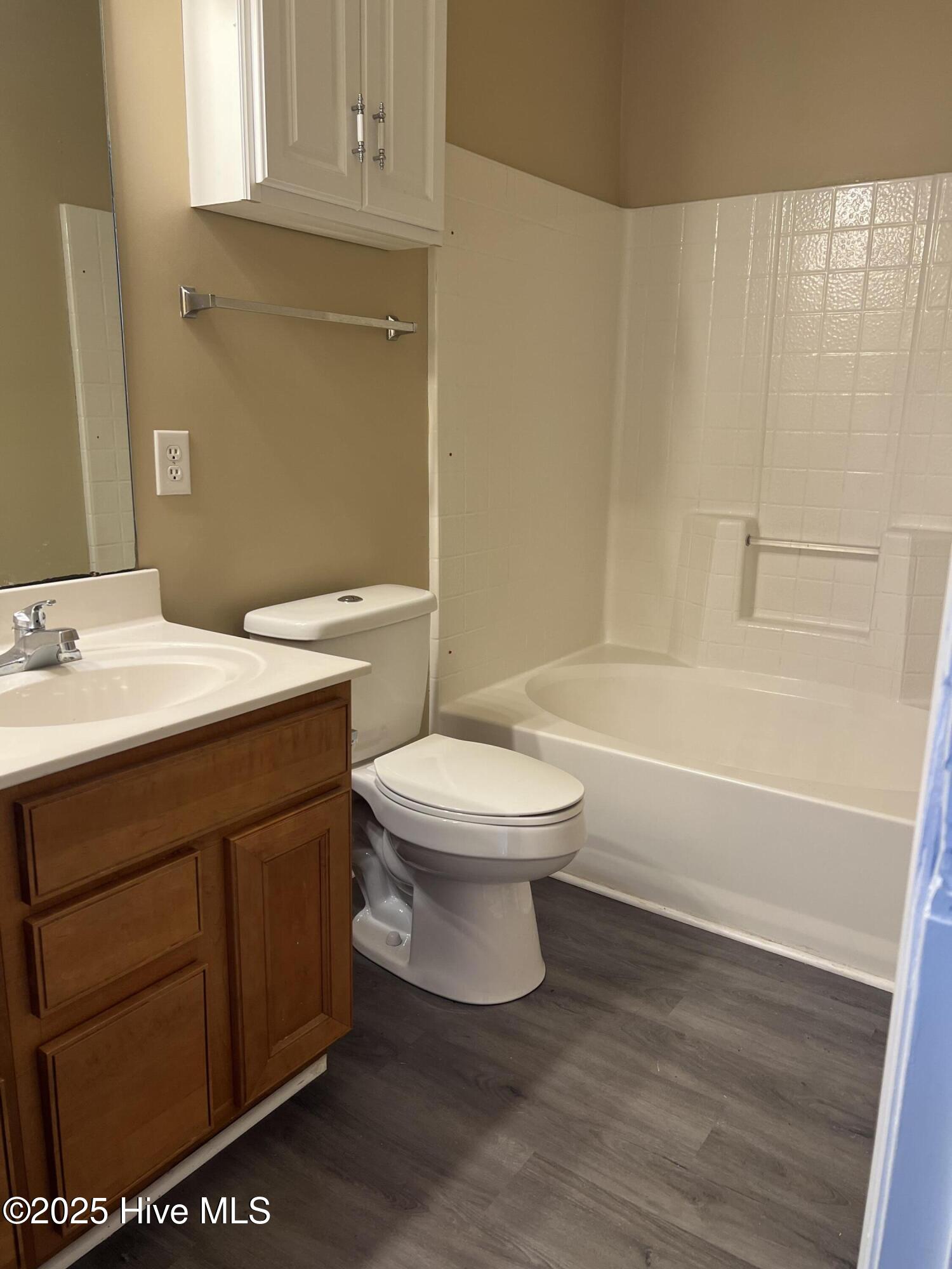 100537449 | Photo 19