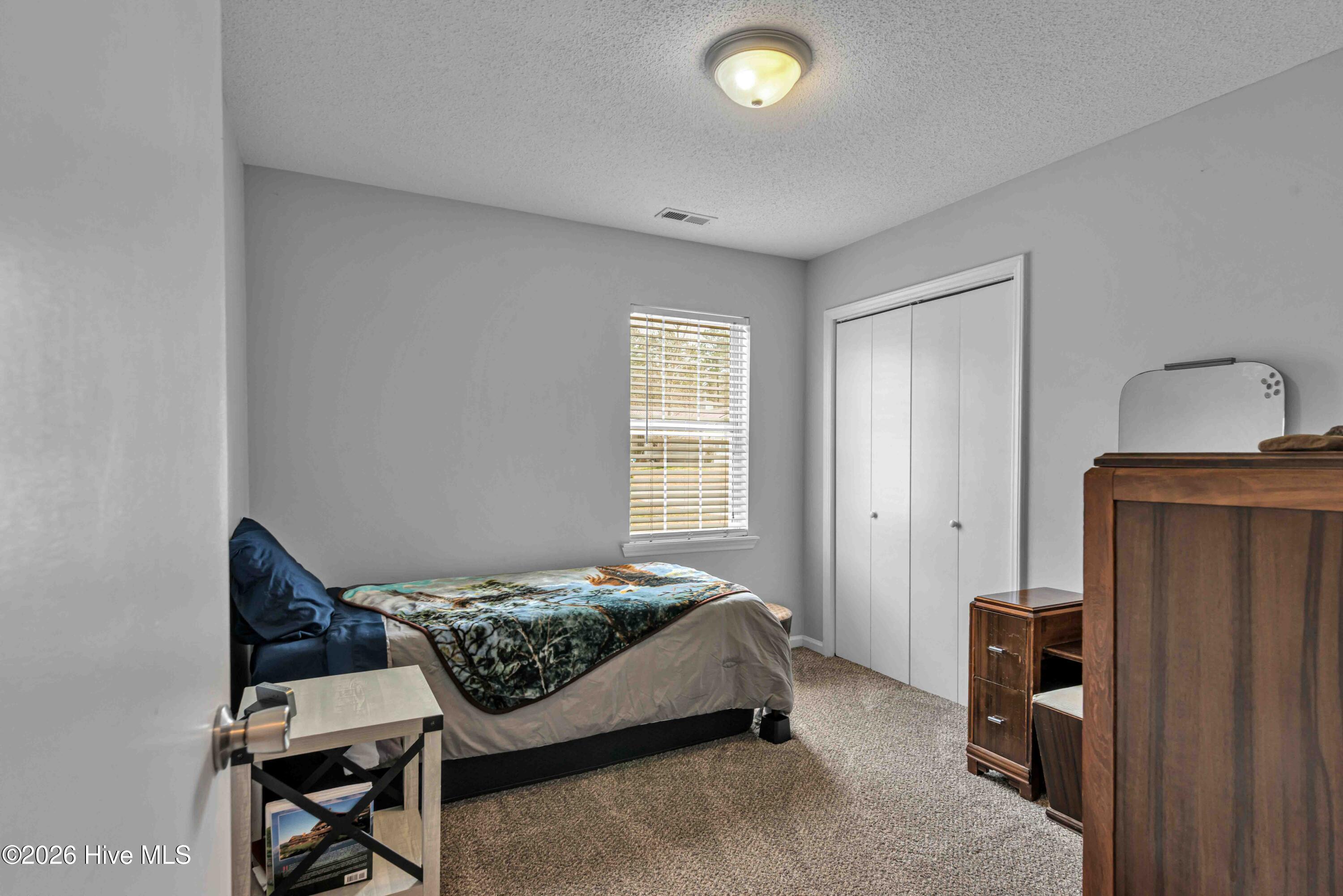 100558761 | Photo 16